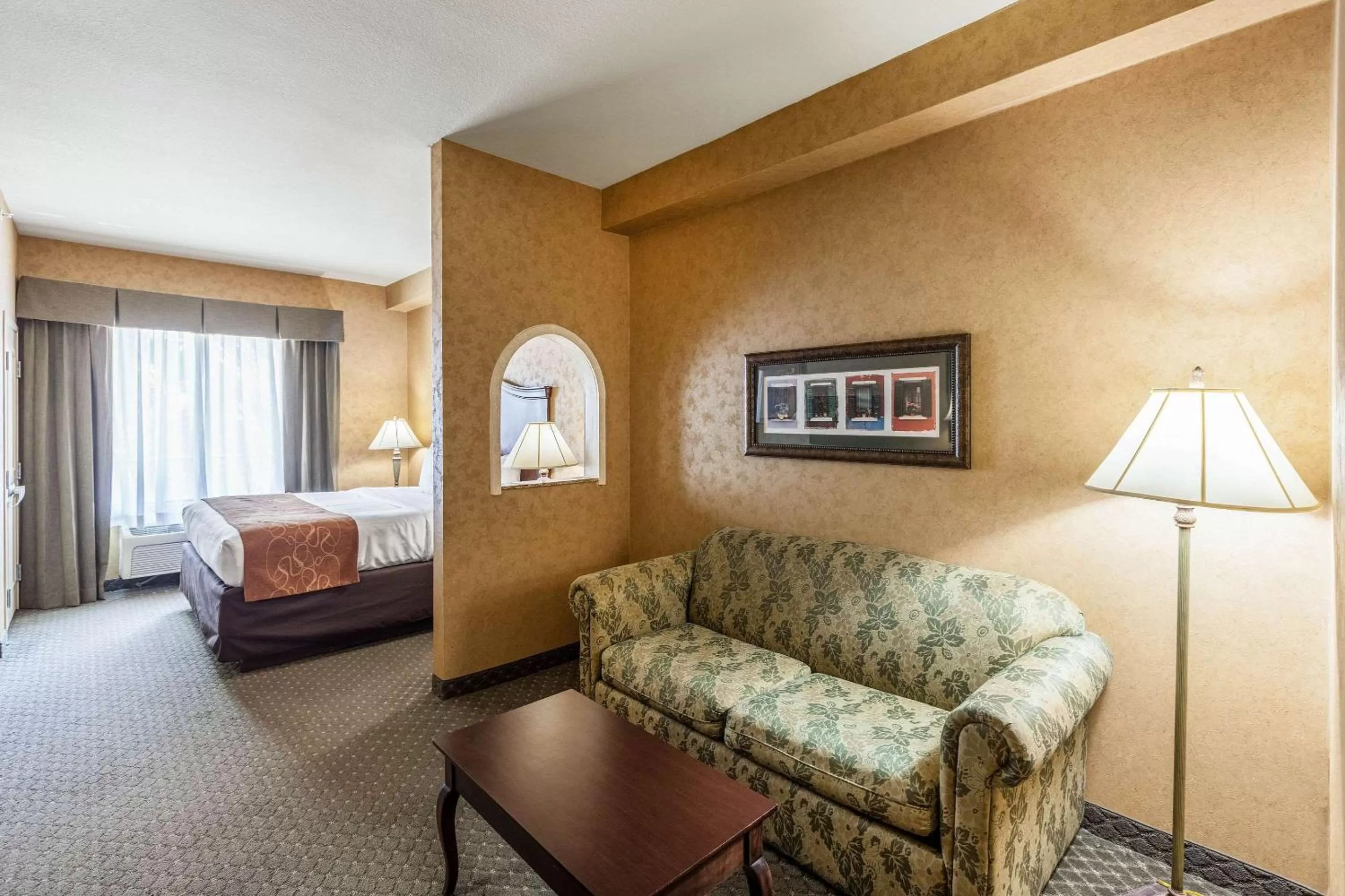 King Suite with Sofa-Bed - Non-Smoking in Comfort Suites Alamo-River walk
