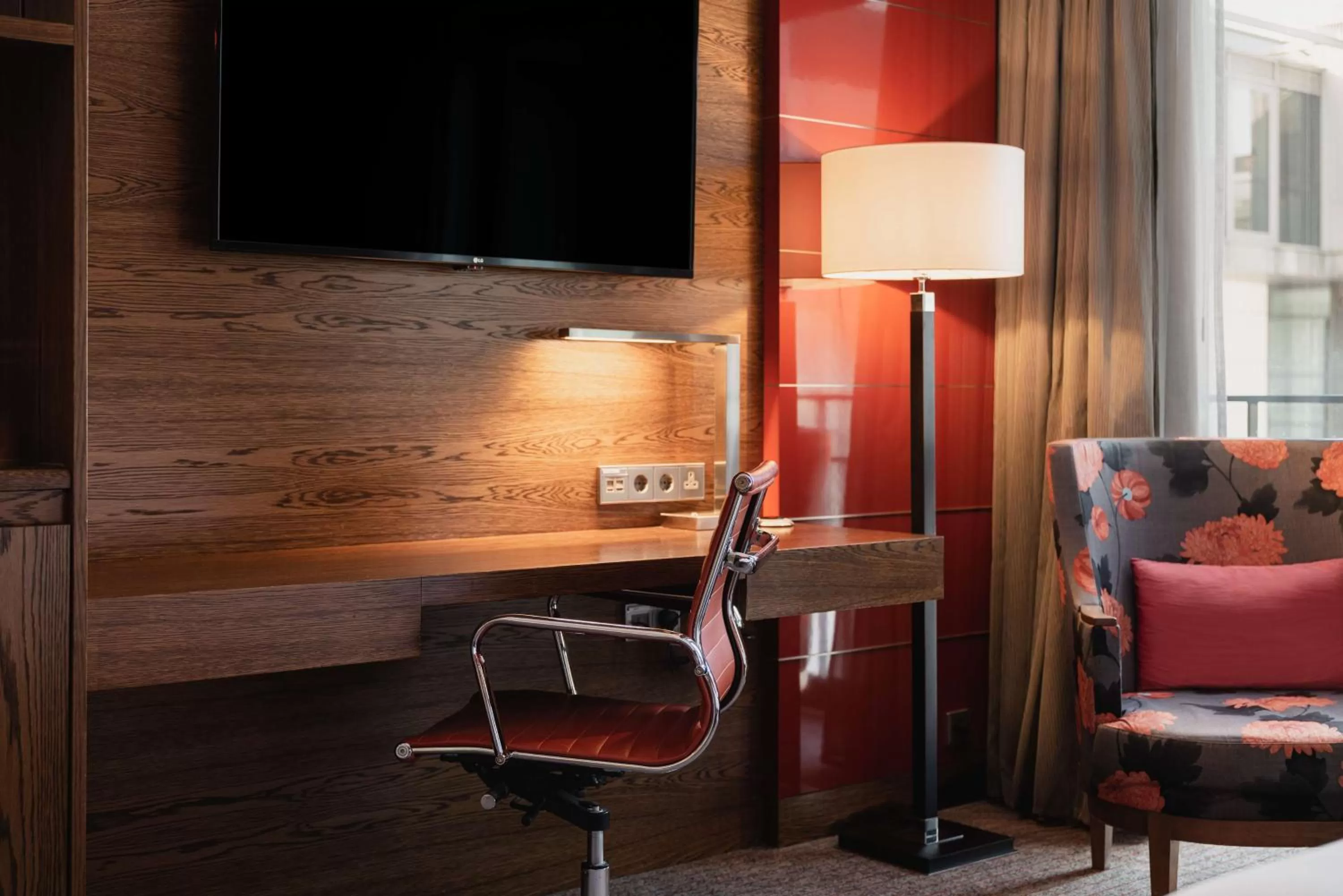 Executive King Room - Lounge Access in Hilton The Hague