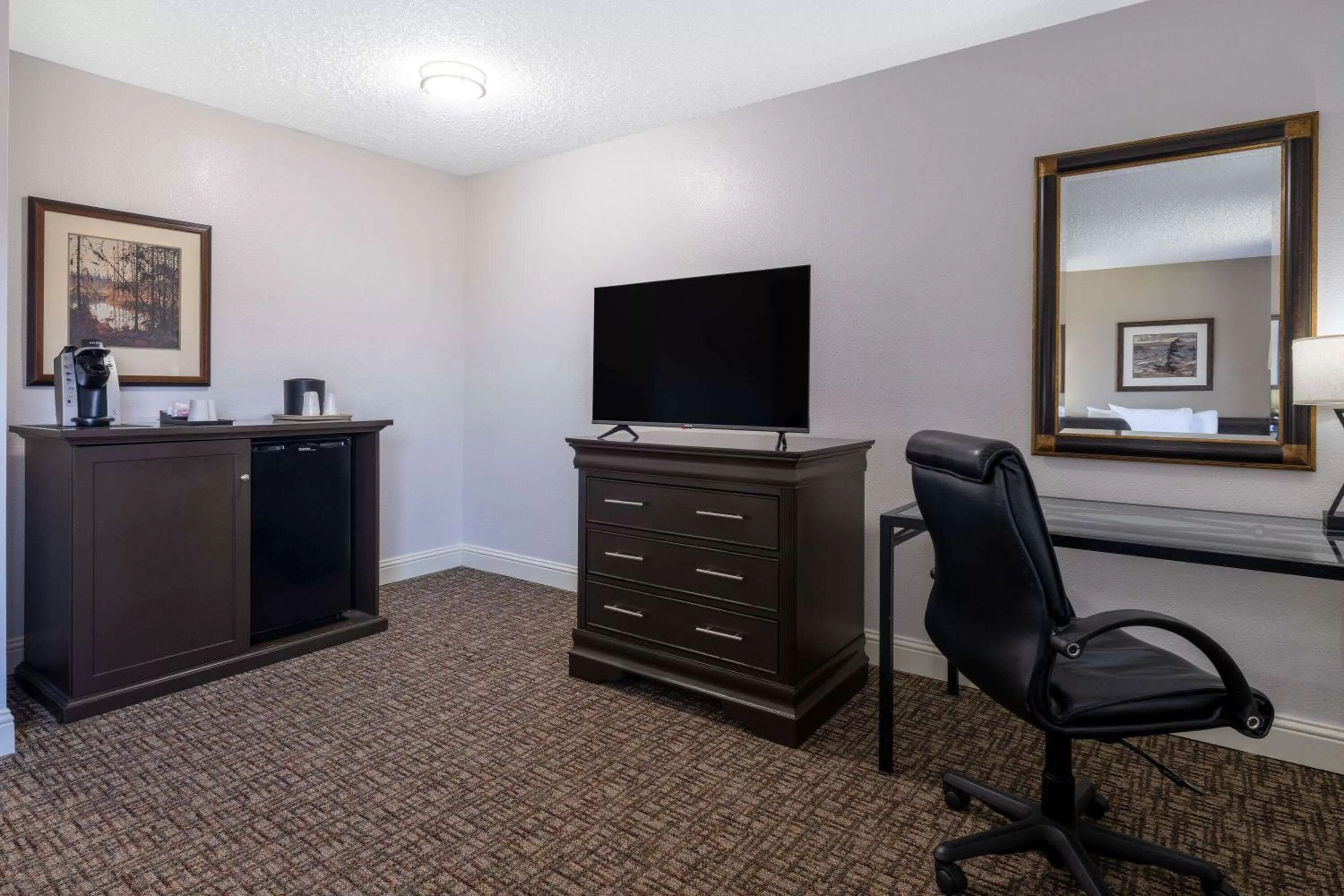 King Room with Water View - Non-Smoking in Ramada by Wyndham Juneau