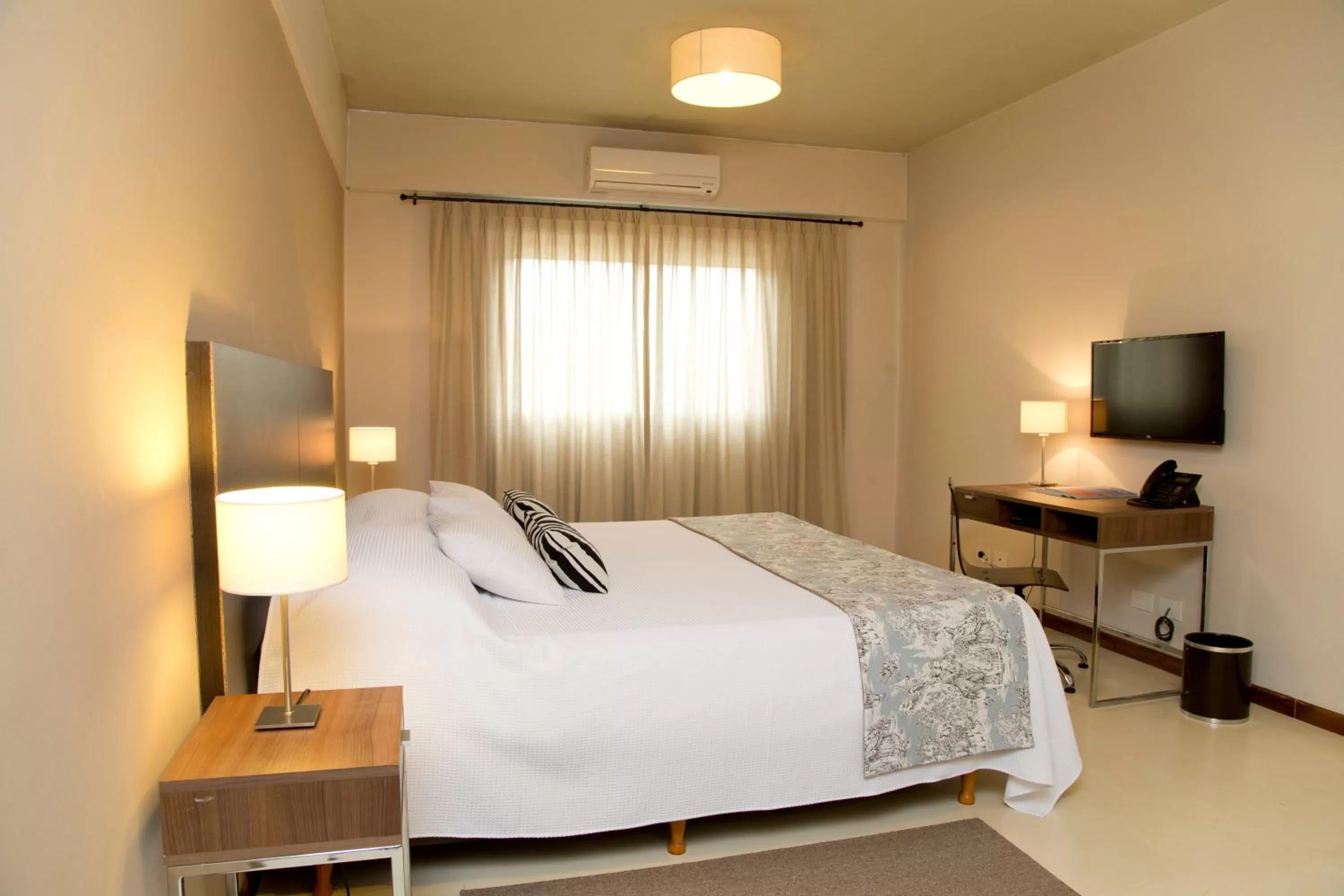 Superior Double Room in Casa Campus Pilar Suites