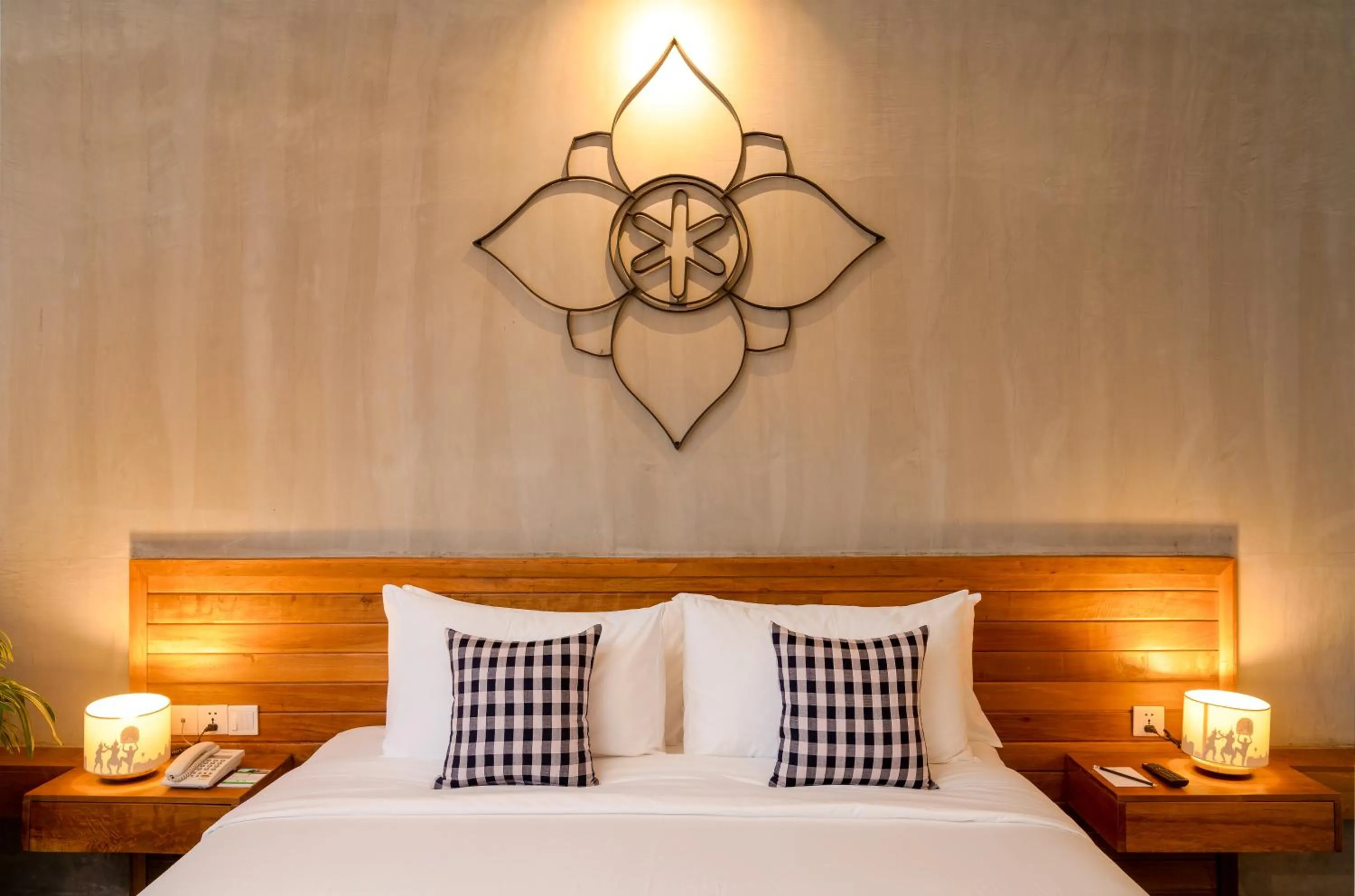 Deluxe Double with Balcony in Phka Chan Hotel