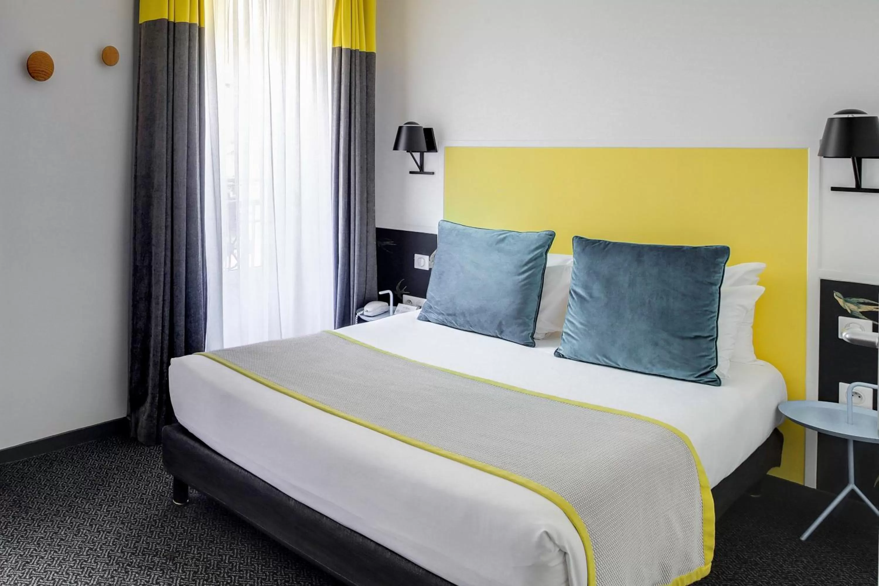 Standard  Double Room in Hotel George - Astotel