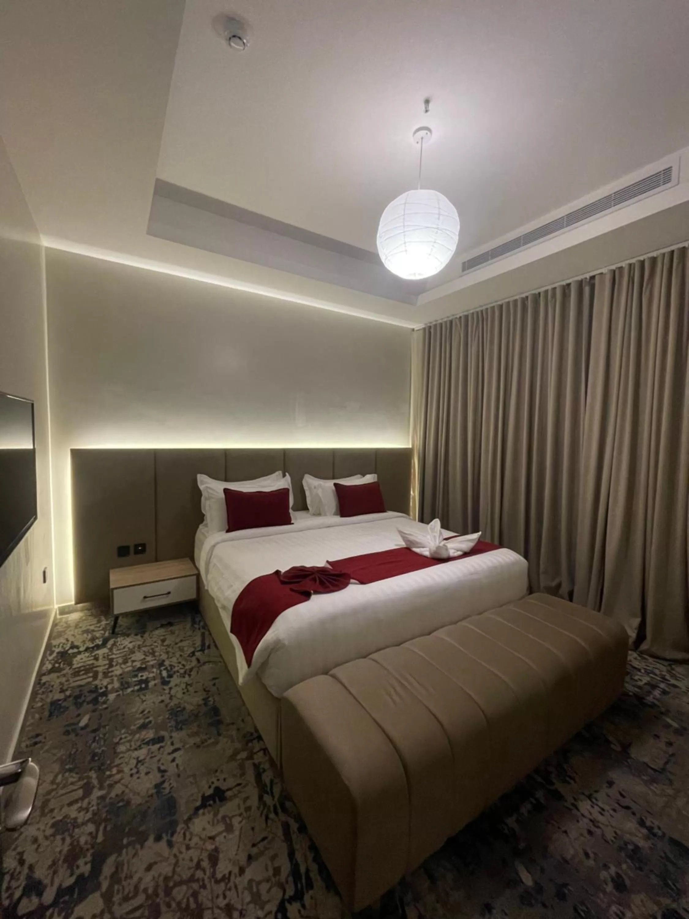 Deluxe King Room in فندق جولدن نيو قريش - Golden New Quraish Jeddah-شركة الذهبية العصرية الفندقية