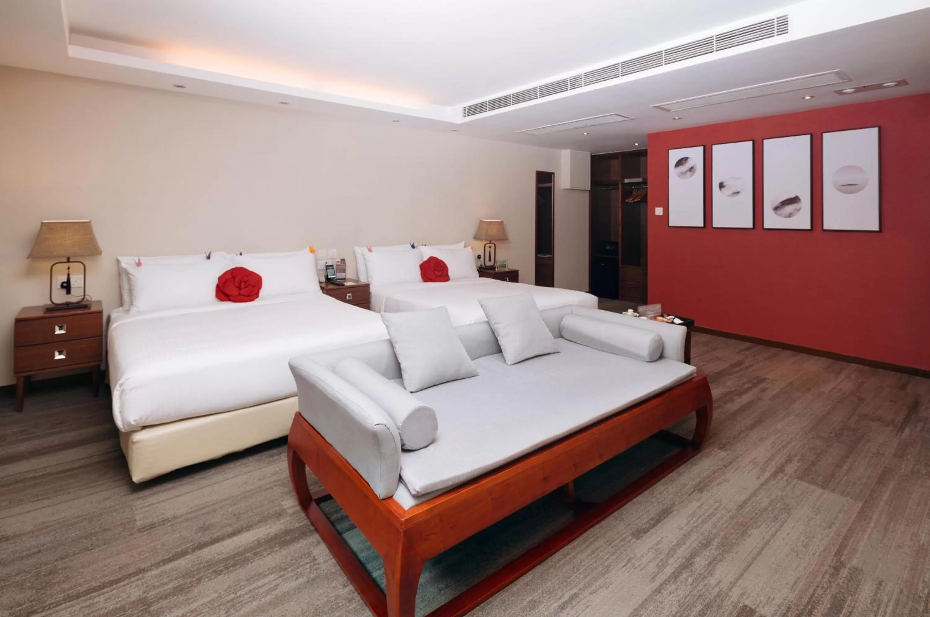 Premium Family Quad Room with 4G Pocket Wi-Fi Device in Butterfly on Wellington, Central