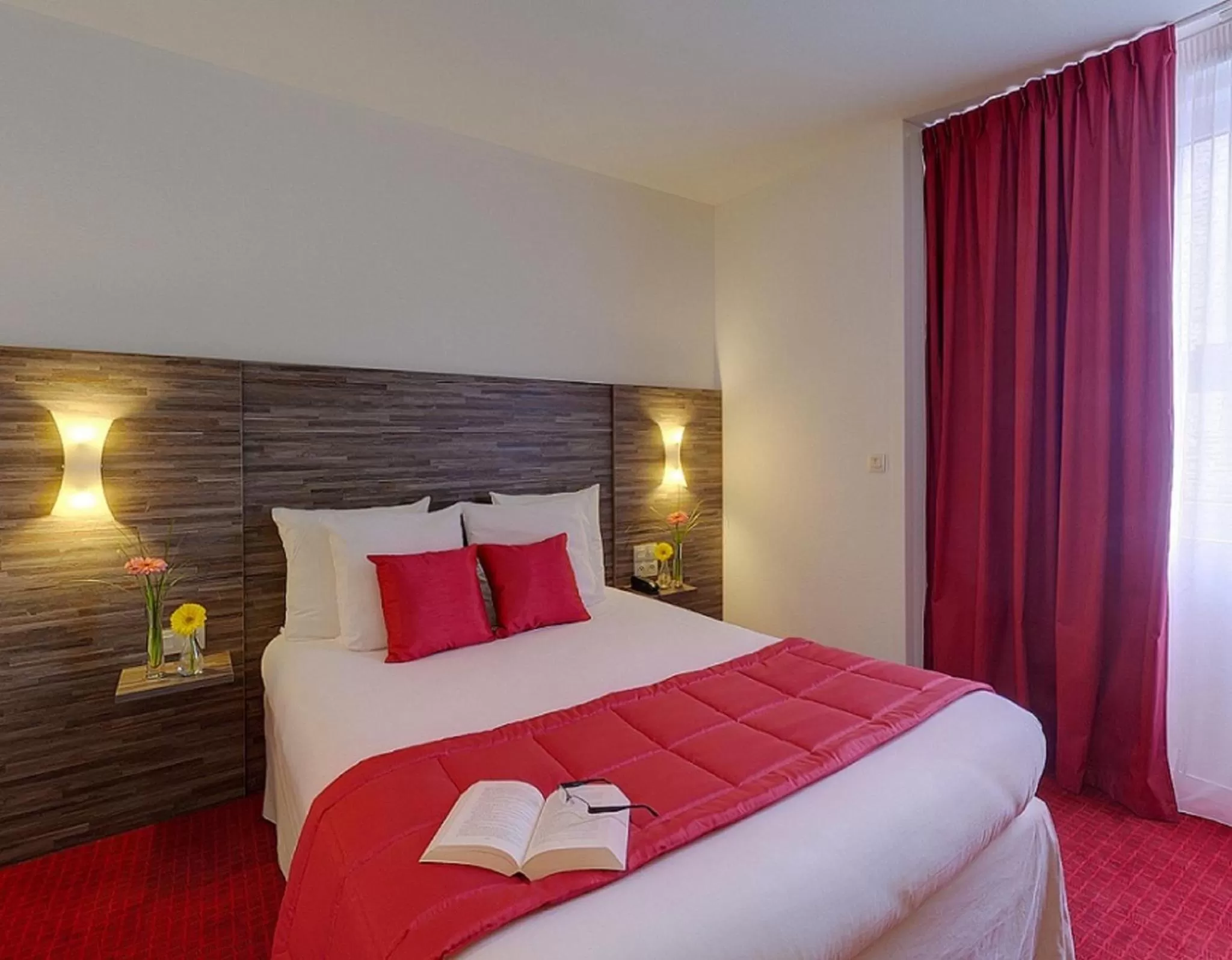 Standard Family Suite with Two Connecting Rooms in ibis Styles Rennes Centre Gare Nord