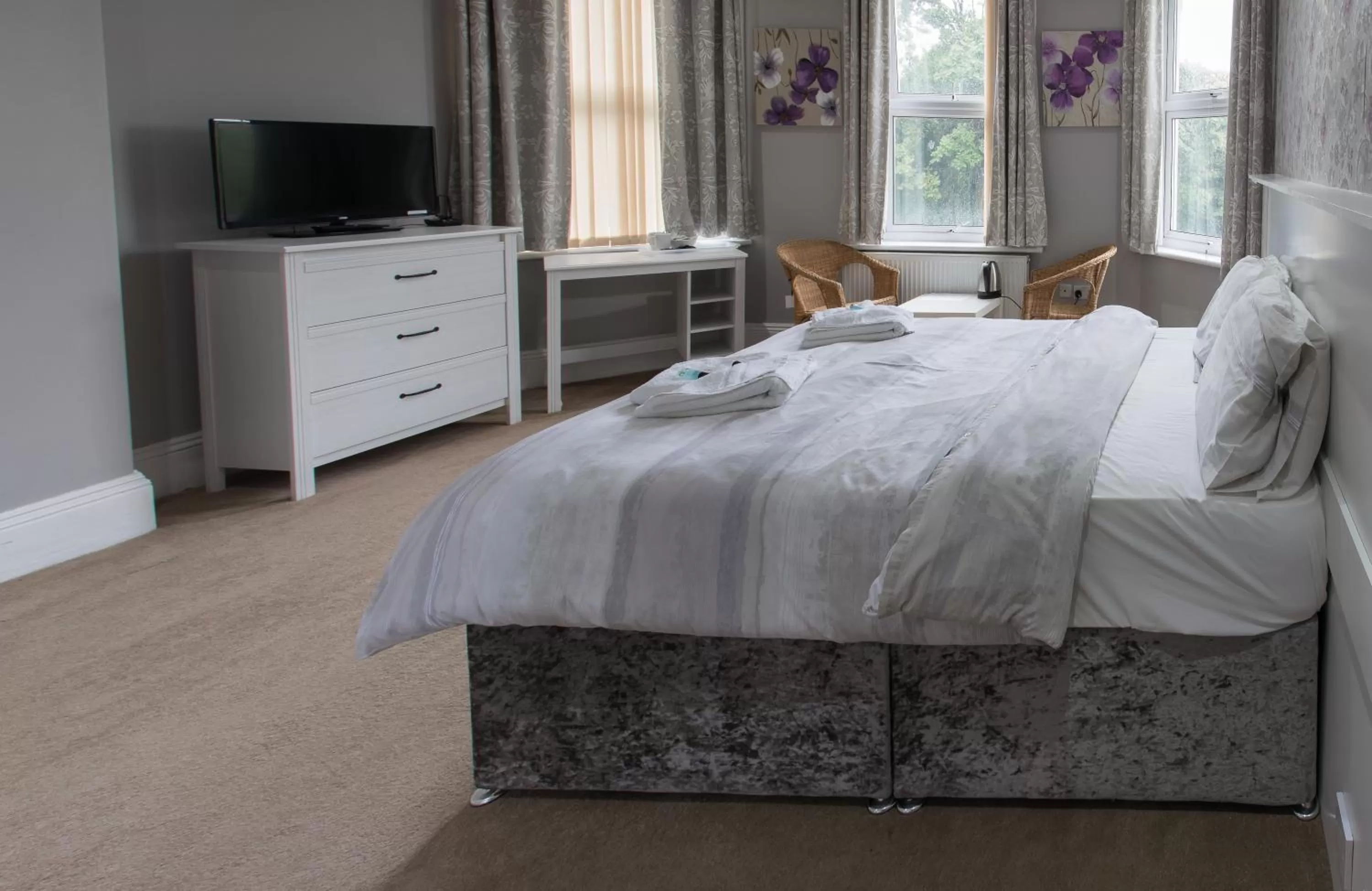 Double Room with Private Bathroom in High Bank Hotel