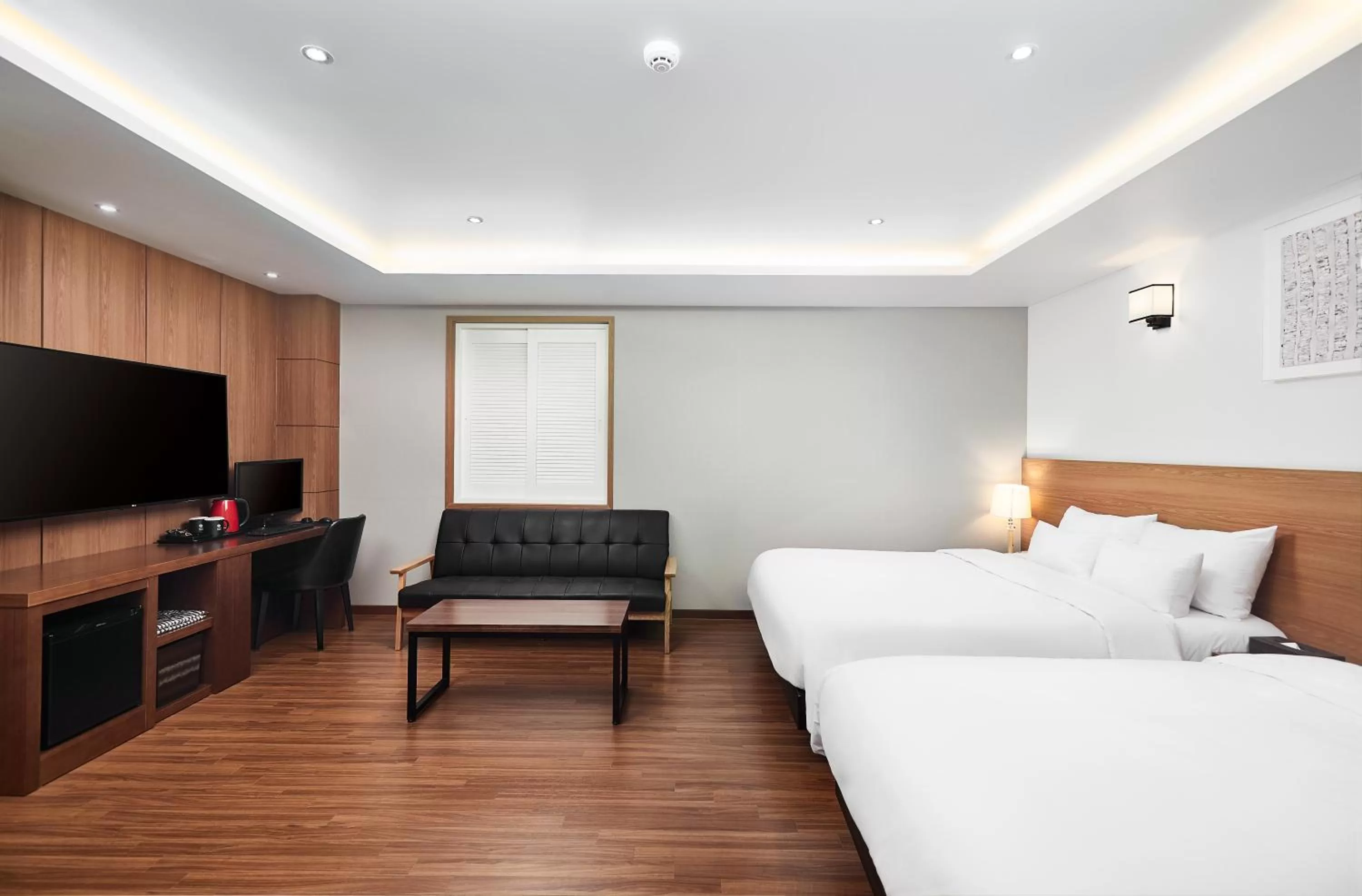 Family Quadruple Room in Lion Hotel