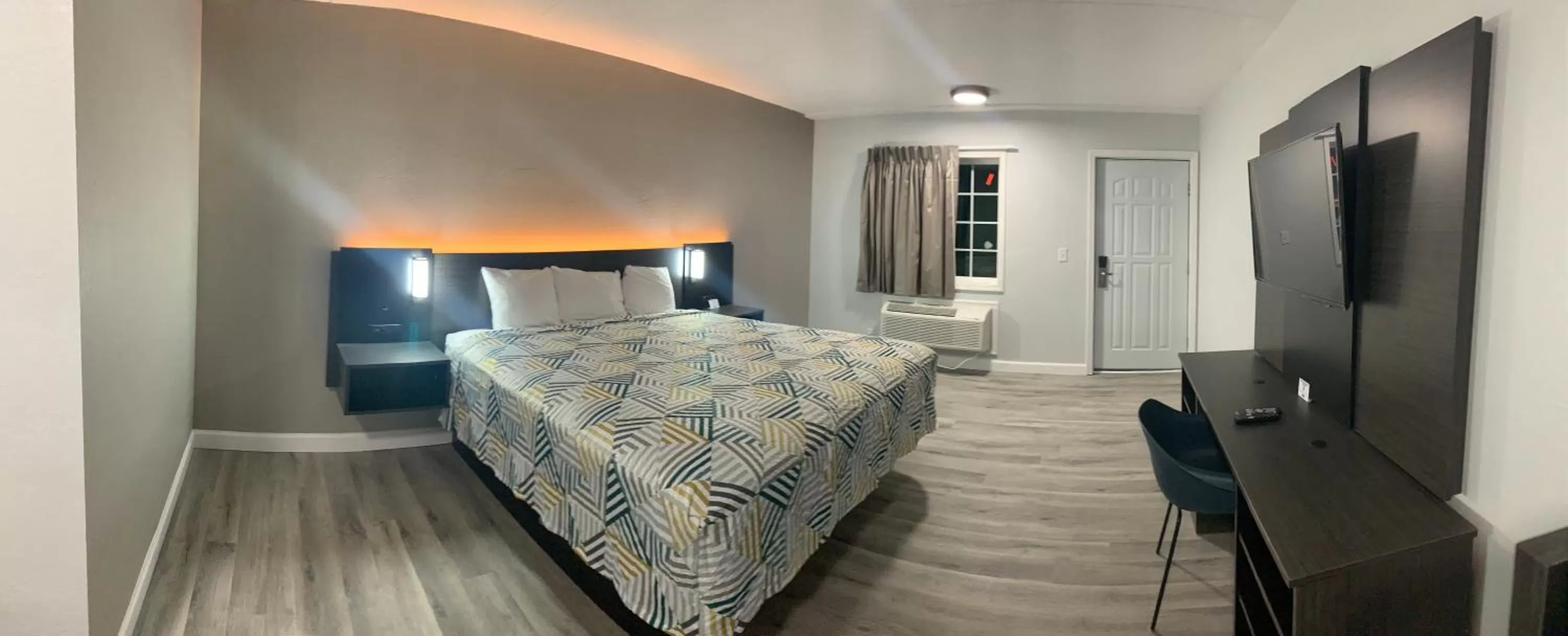 King Room - Non-Smoking in Motel 6 Corbin KY