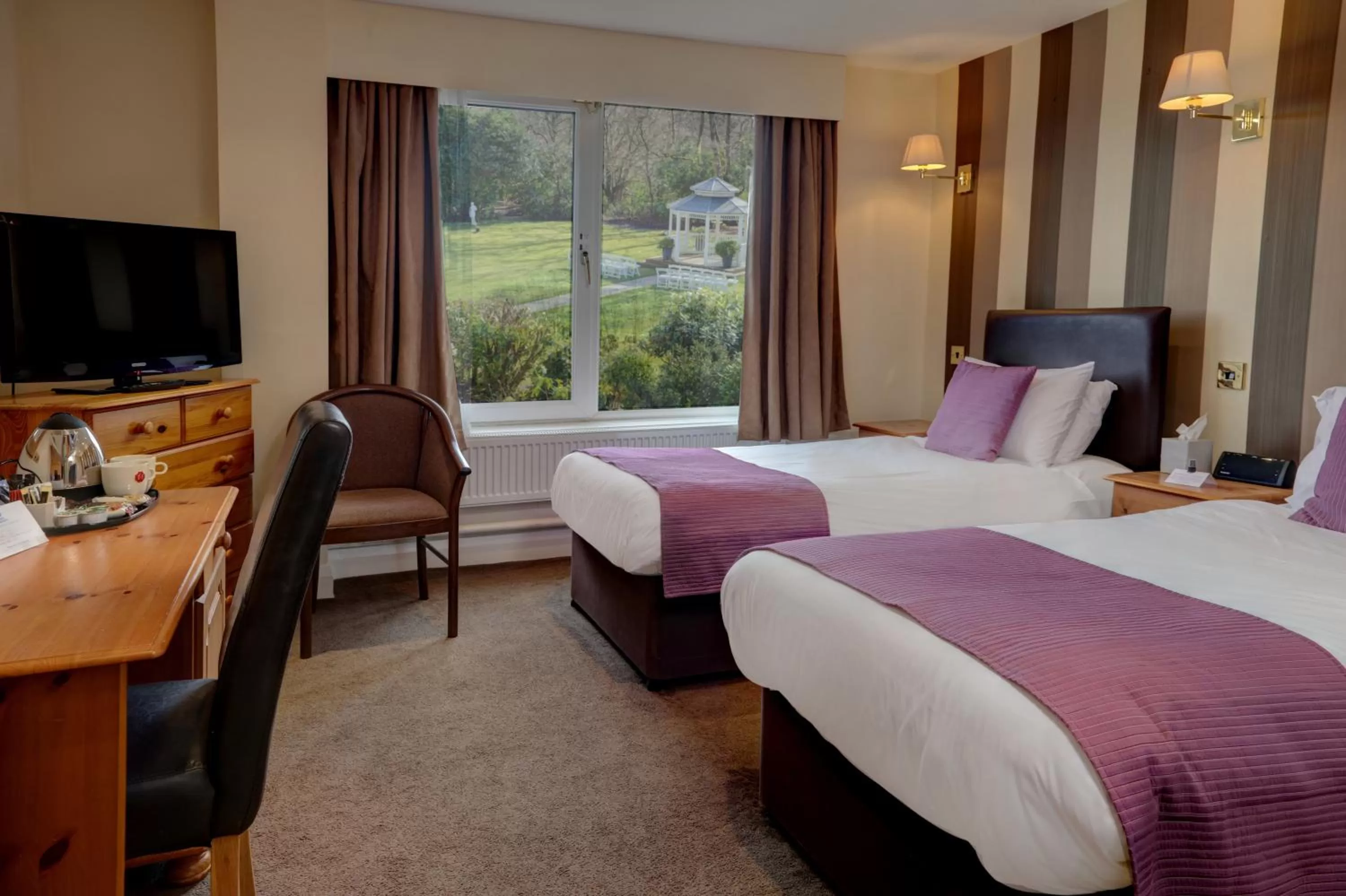 Standard Plus Twin Room with View in Higher Trapp Hotel