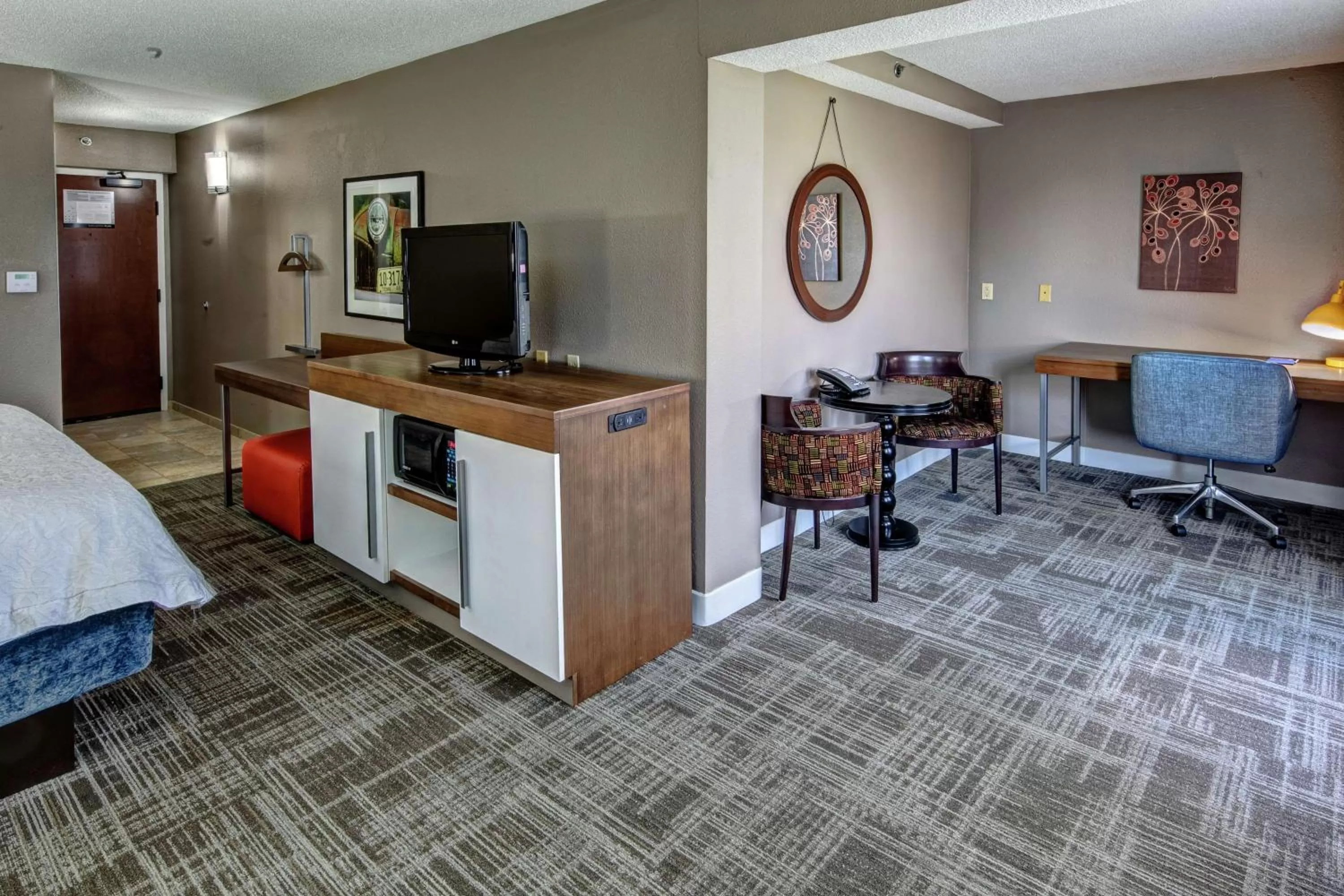 King Suite - Non-Smoking in Hampton Inn Tullahoma