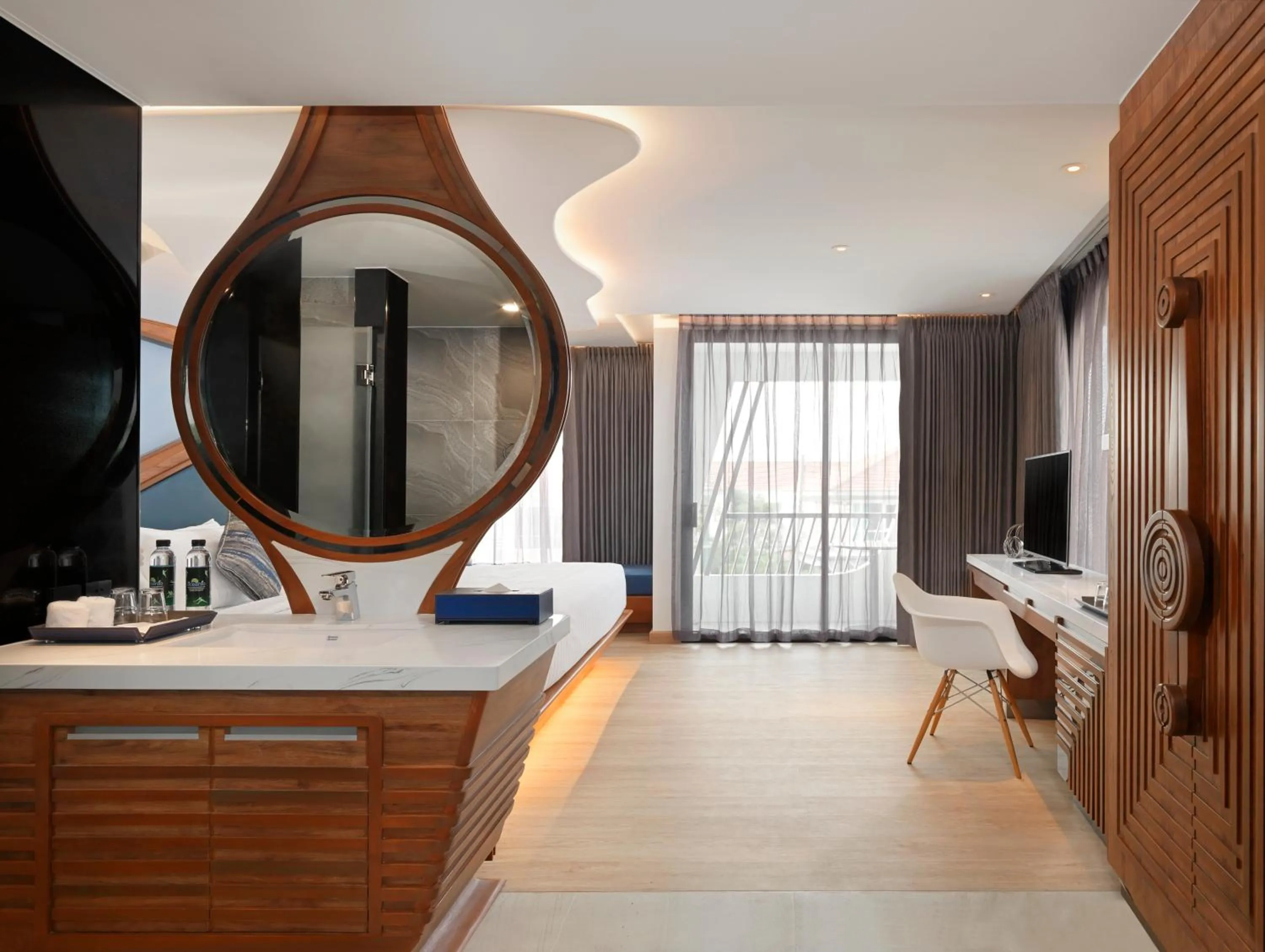 Deluxe Corner Sea-Facing King in The Oceanic Sportel Phuket - SHA Extra Plus