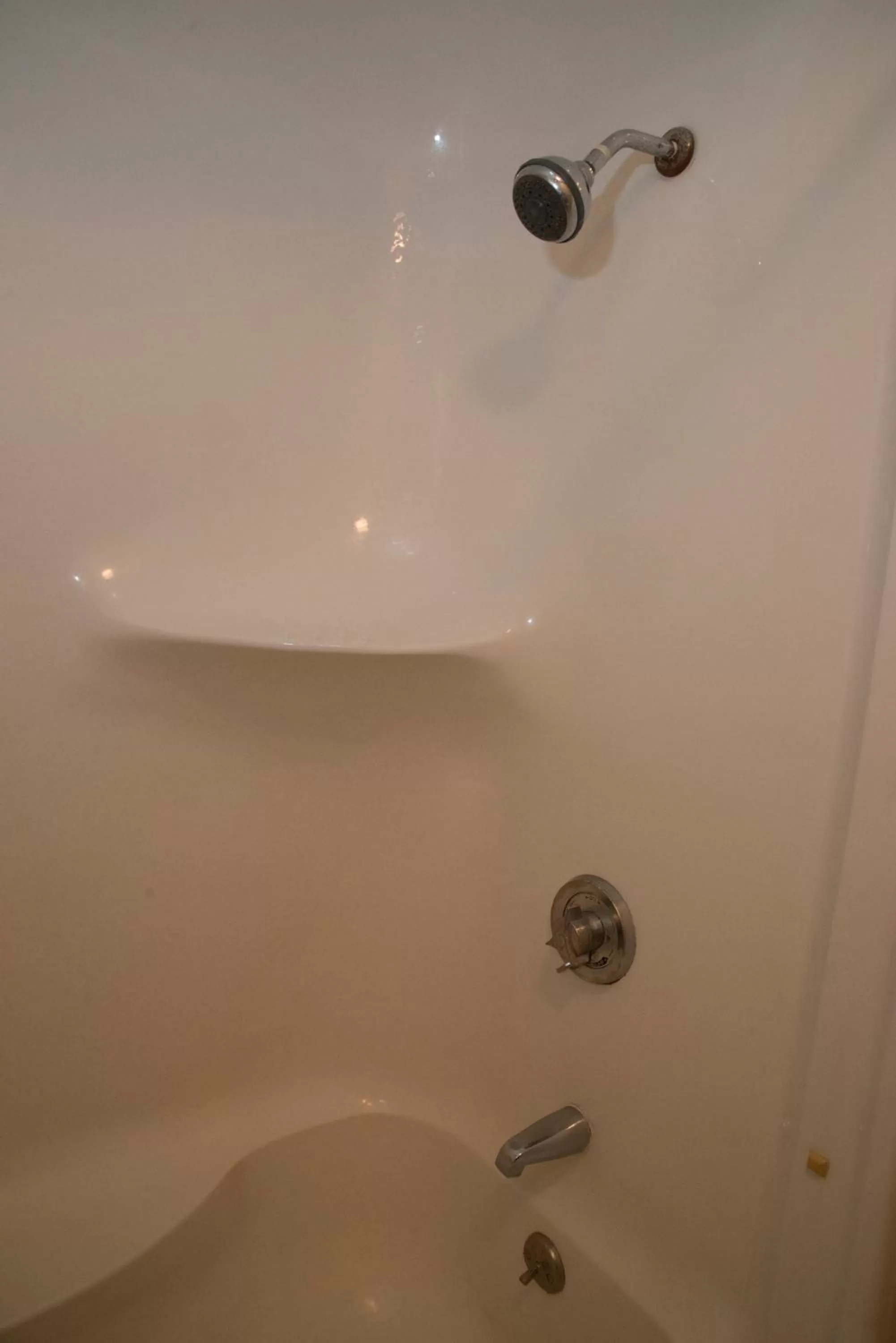 Shower in Hampton Falls Inn