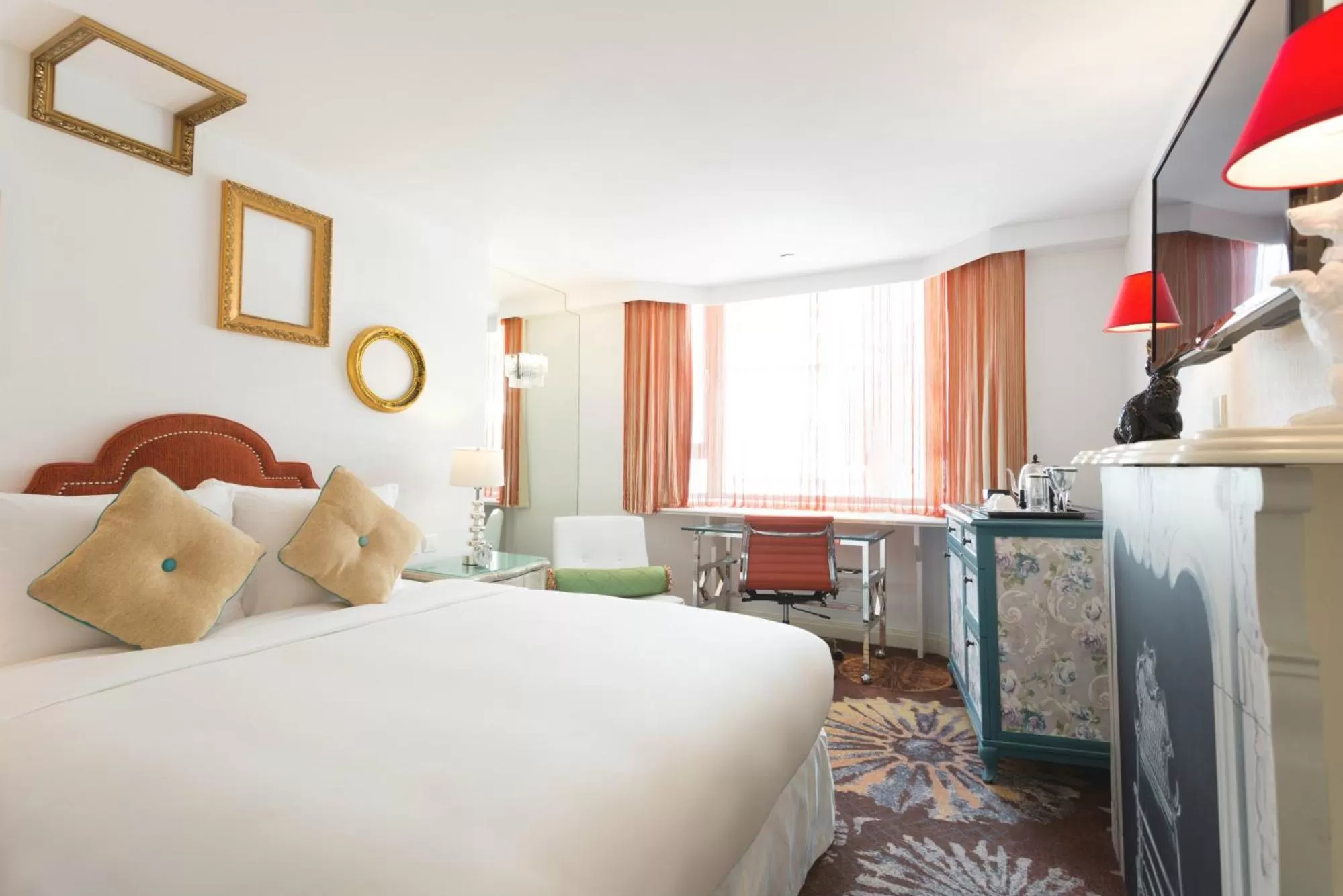 Premier Double Room in The Luxe Manor