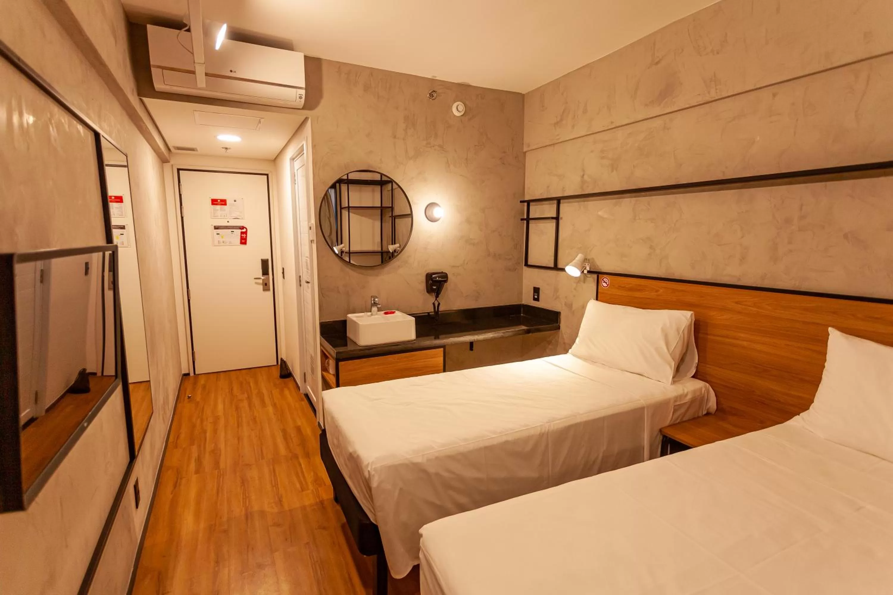 Standard Twin Room in ibis Caucaia Porto do Pecem