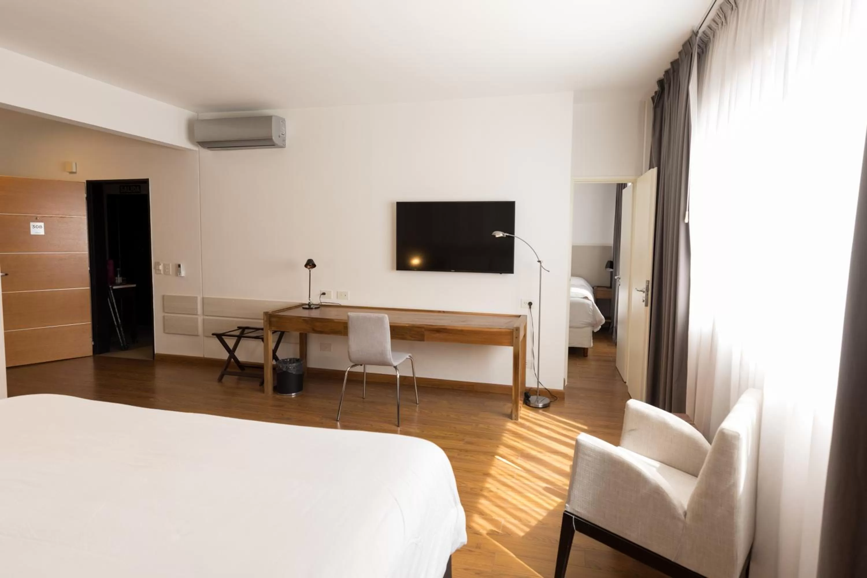 Loft Executive  in Be Hollywood!