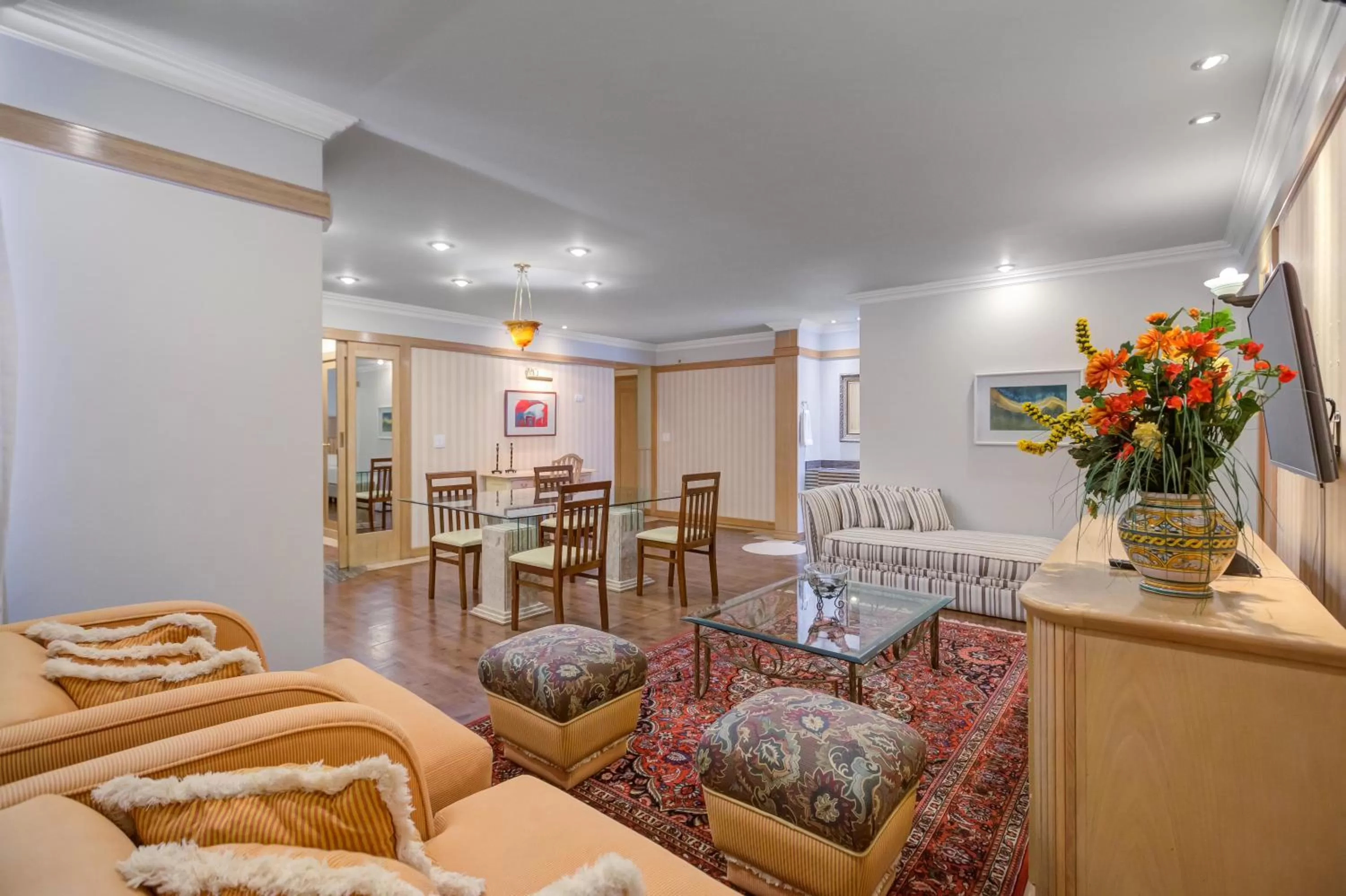 Suite in Slaviero Londrina Flat