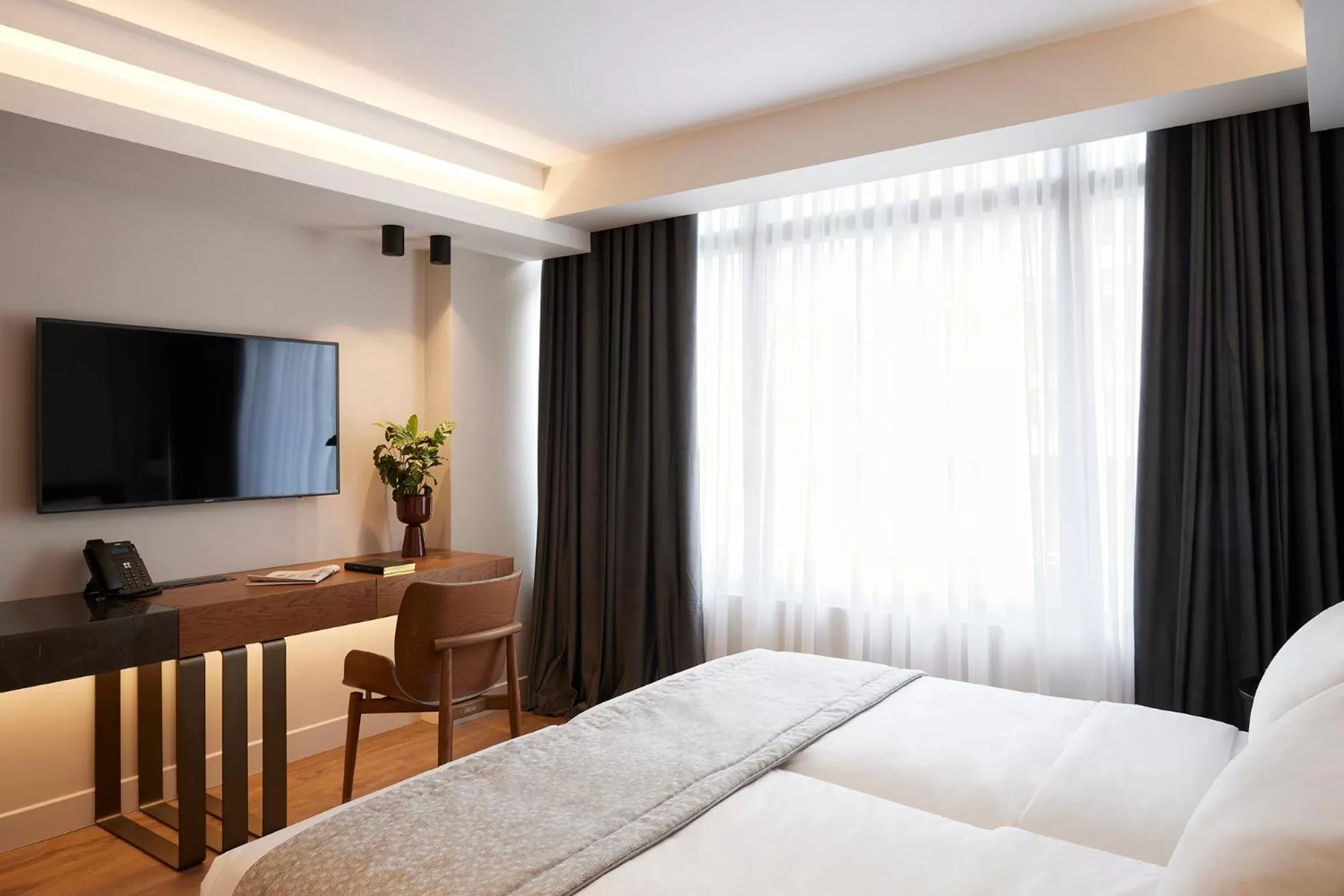 Teight Comfort Room in Teight Hotel