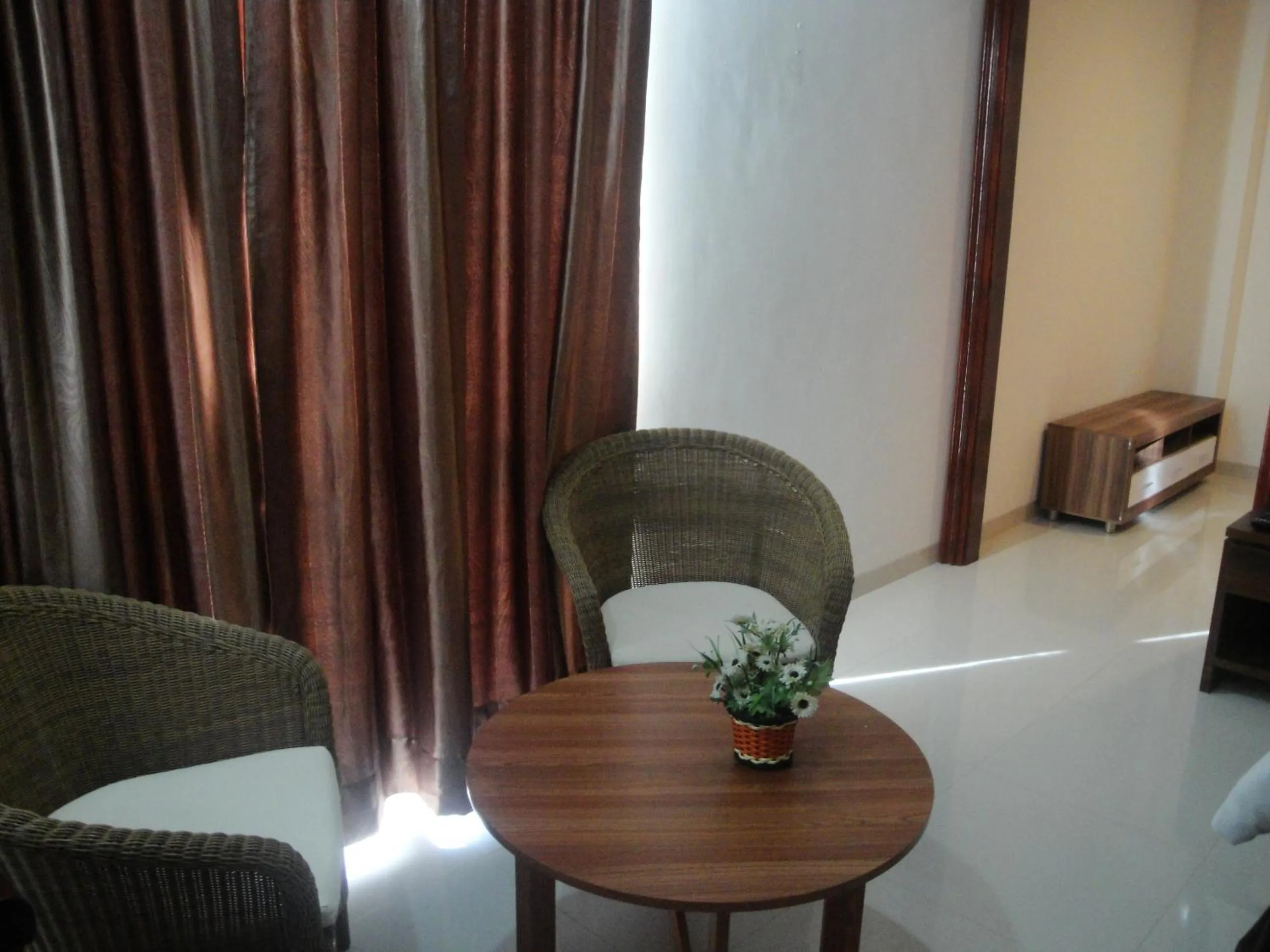 Family Room with Sea View in Hotel On The Rock By Prasanthi