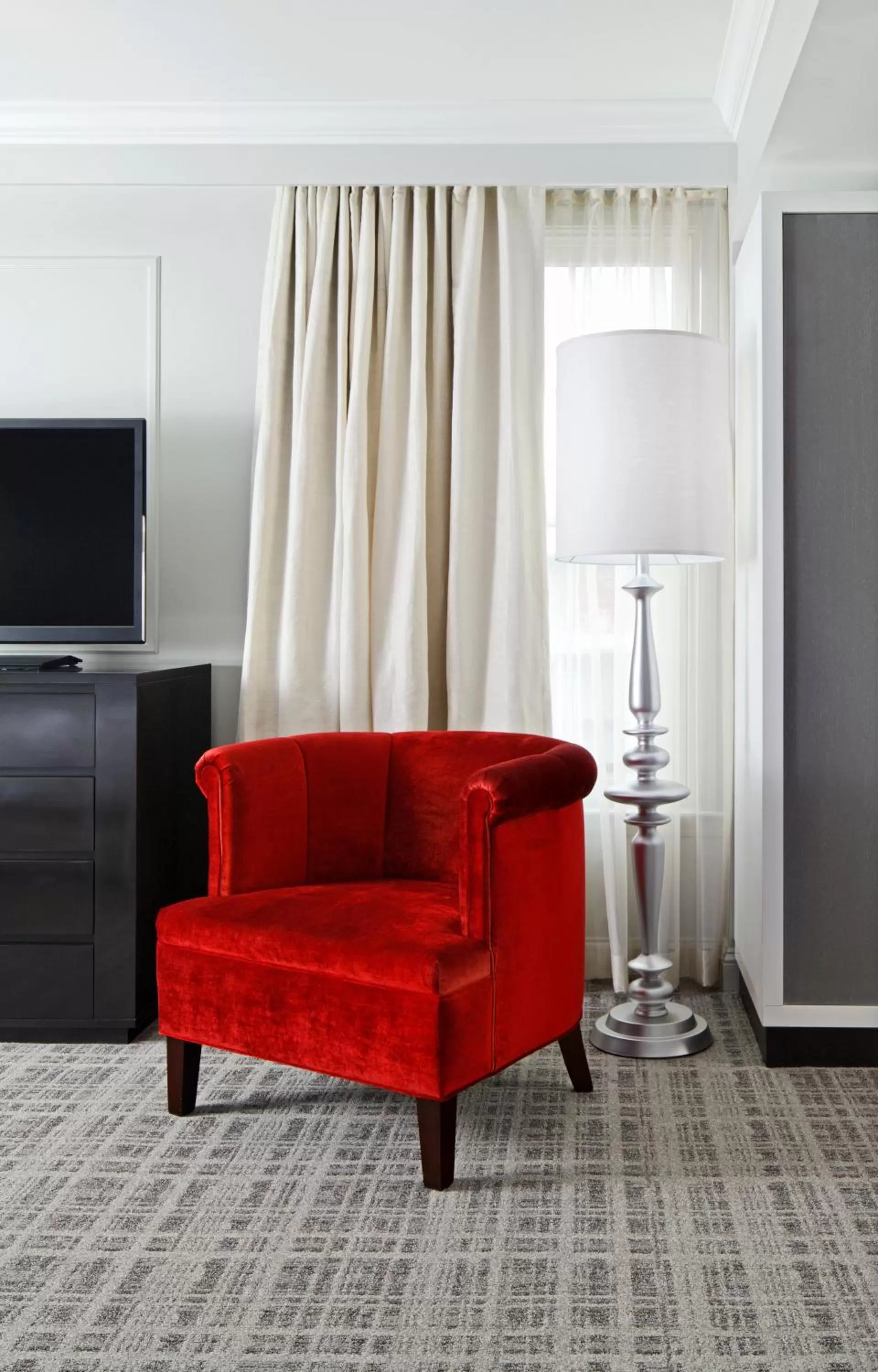 Deluxe King Room in The Graham Georgetown