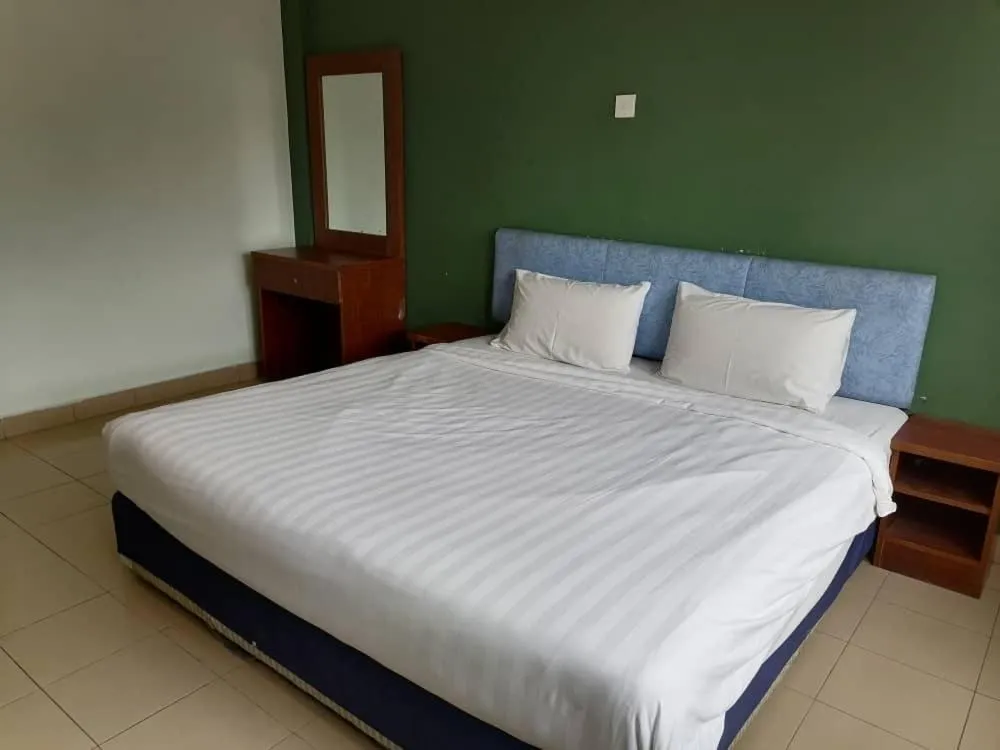 Standard King Room in S2 Hotel