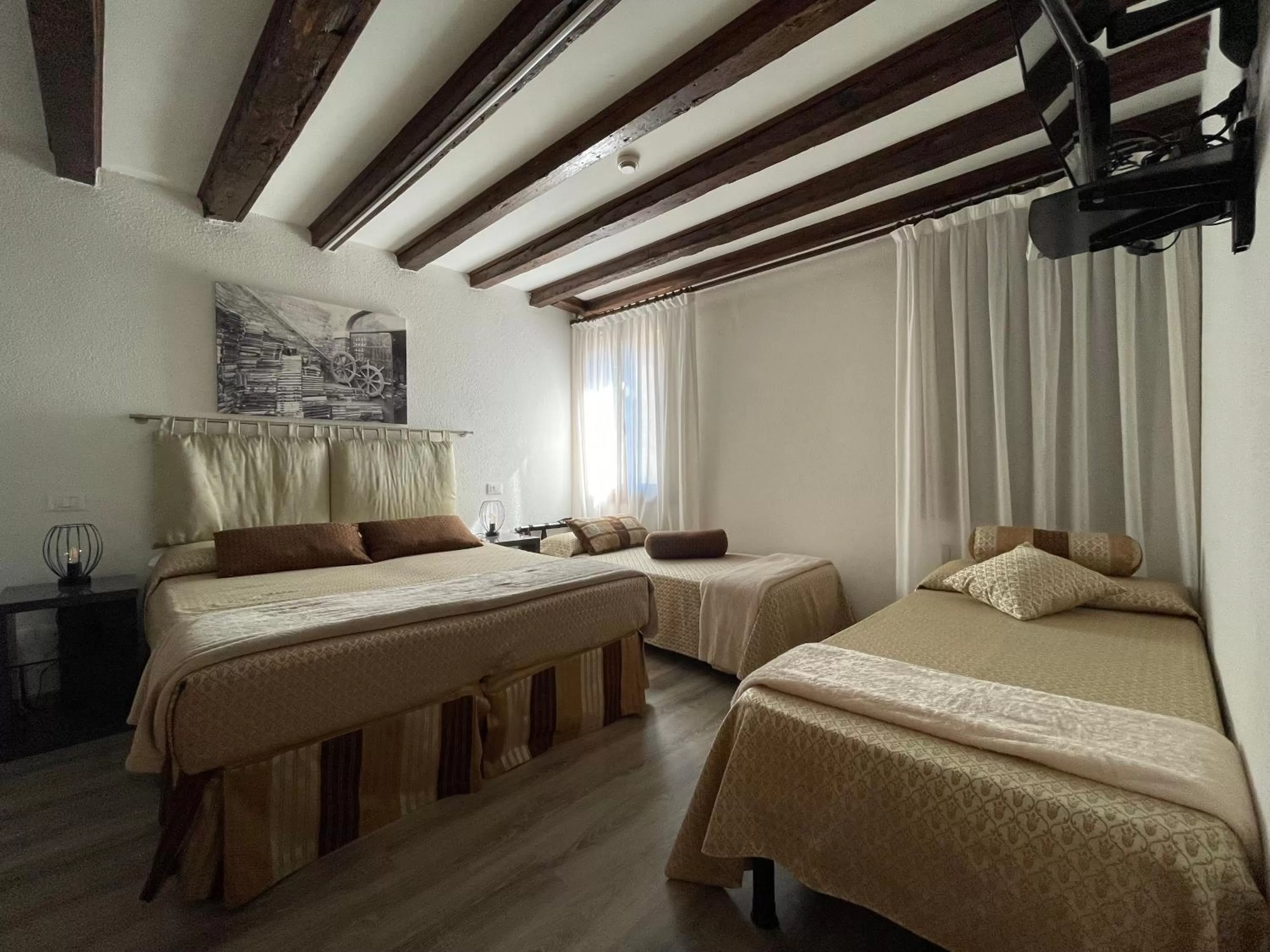 Quadruple Room in Albergo Marin