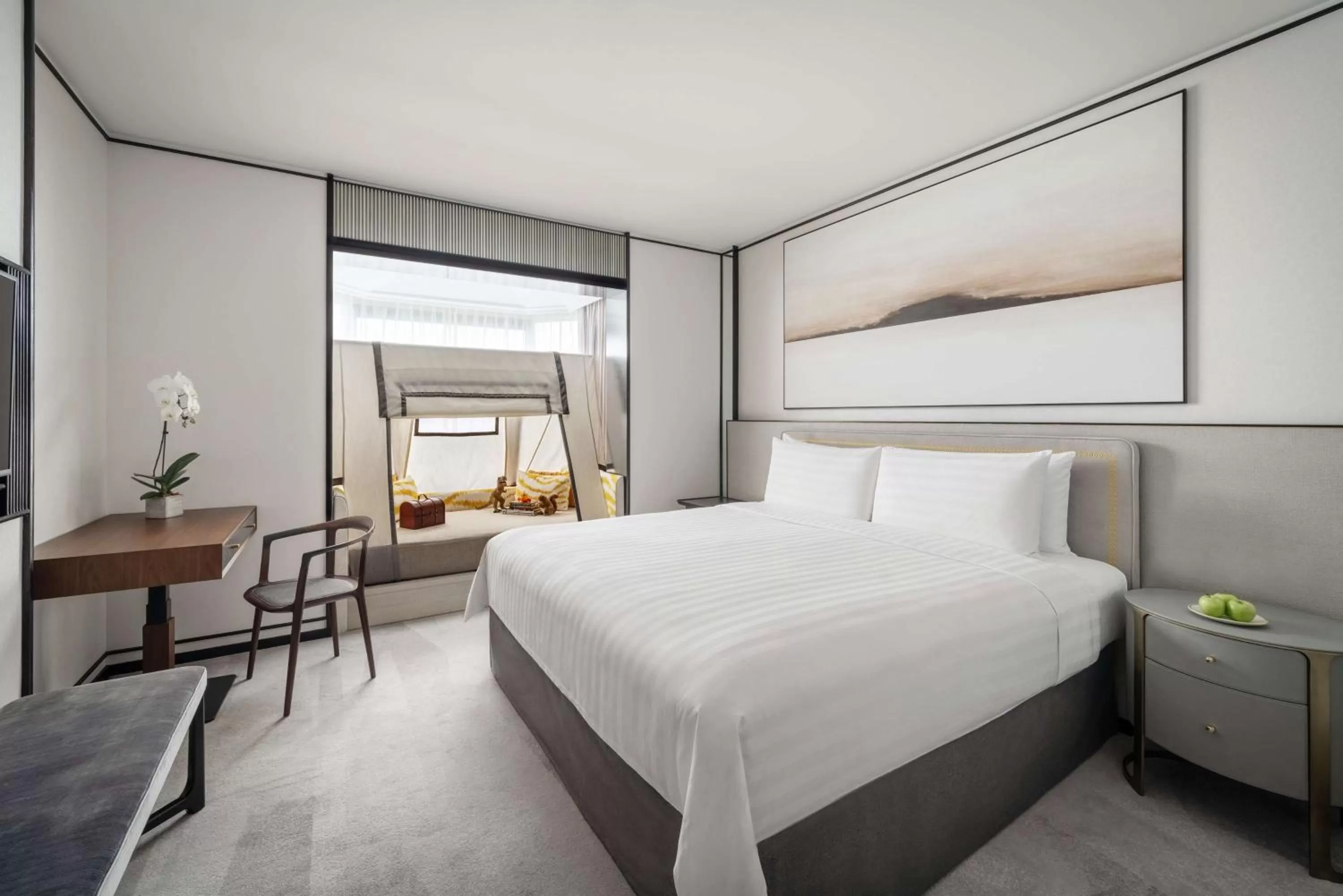 Tower Wing Deluxe Family King in Shangri-La Singapore