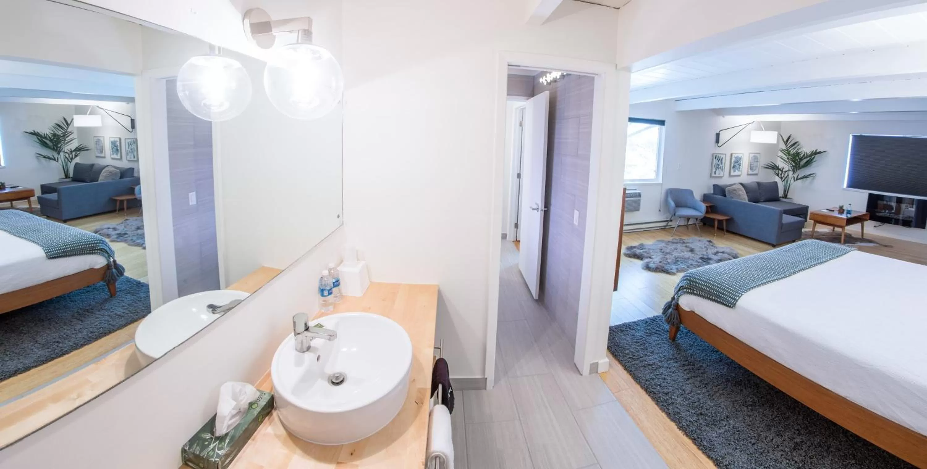 King Suite in Monarch Motel