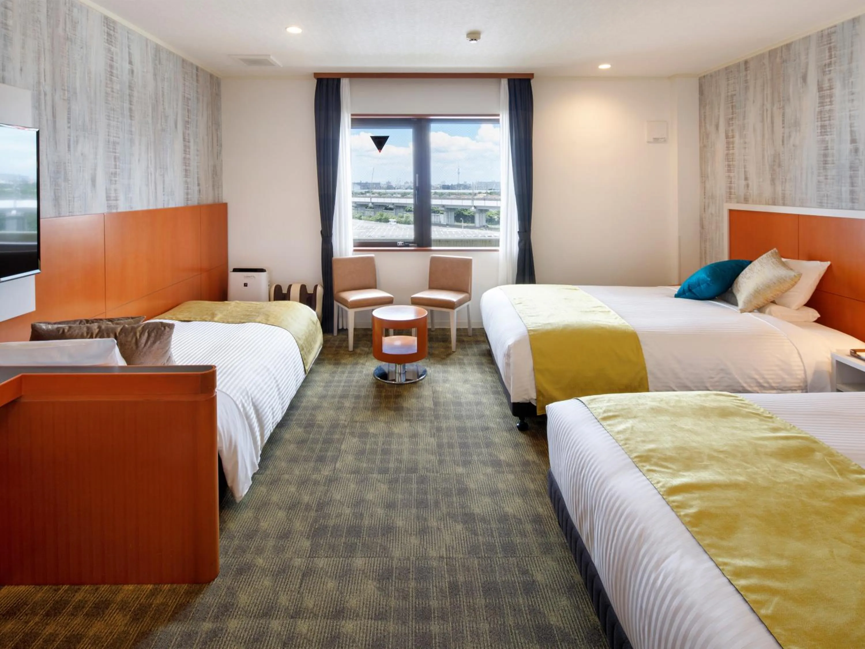 Deluxe Triple Room in HOTEL MYSTAYS Maihama