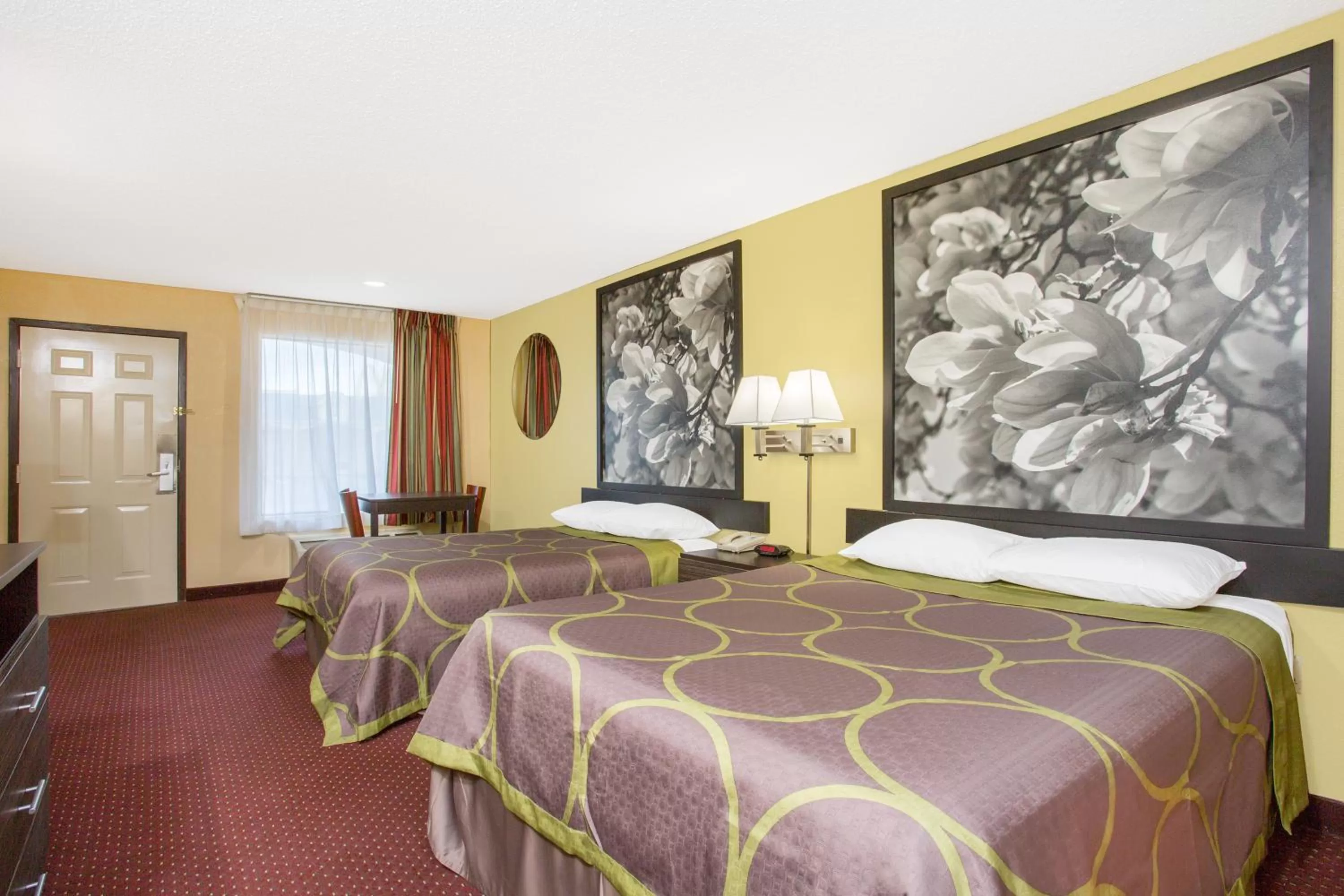 Queen Room with Two Queen Beds - Smoking in Super 8 by Wyndham Sumter