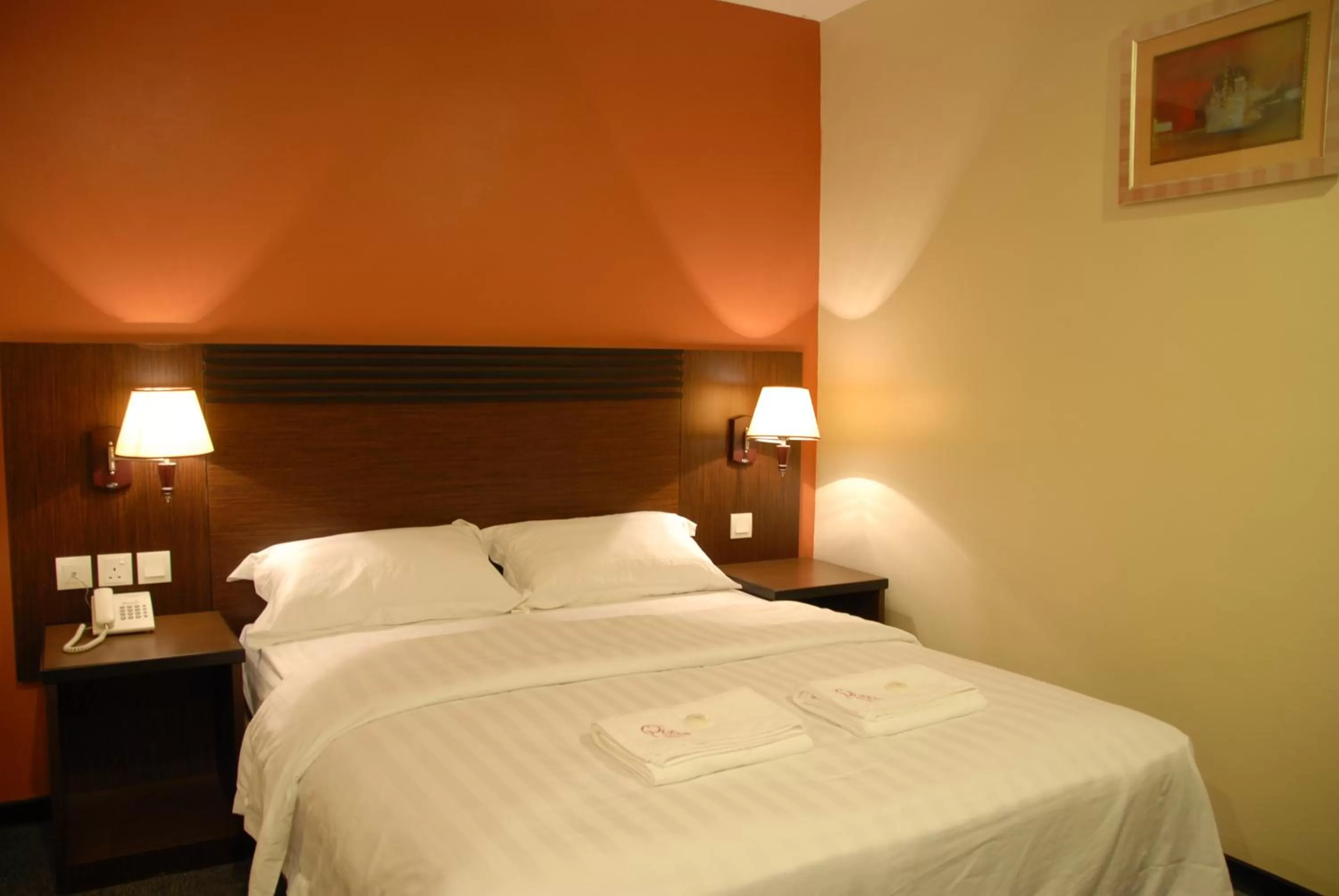 Superior Queen Room in Queen Hotel