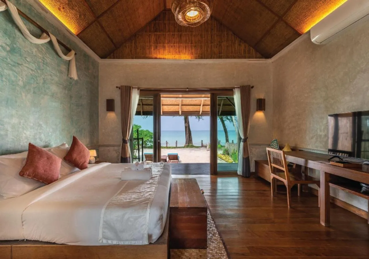 Villa - Beach Front in Tinkerbell Resort @ Koh Kood