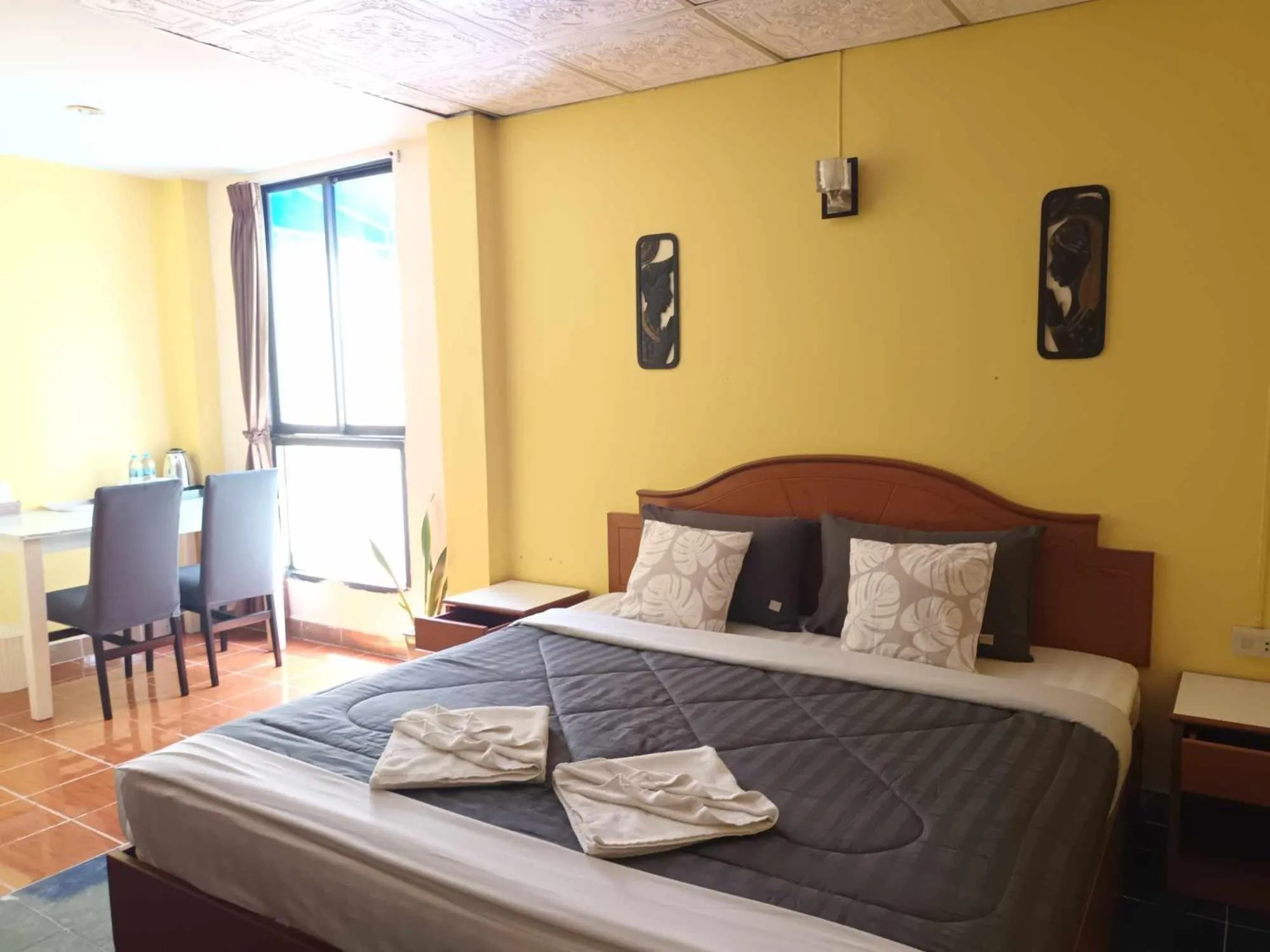 Deluxe Double Room - single occupancy in Patong Rose Guest House 50m to Beach