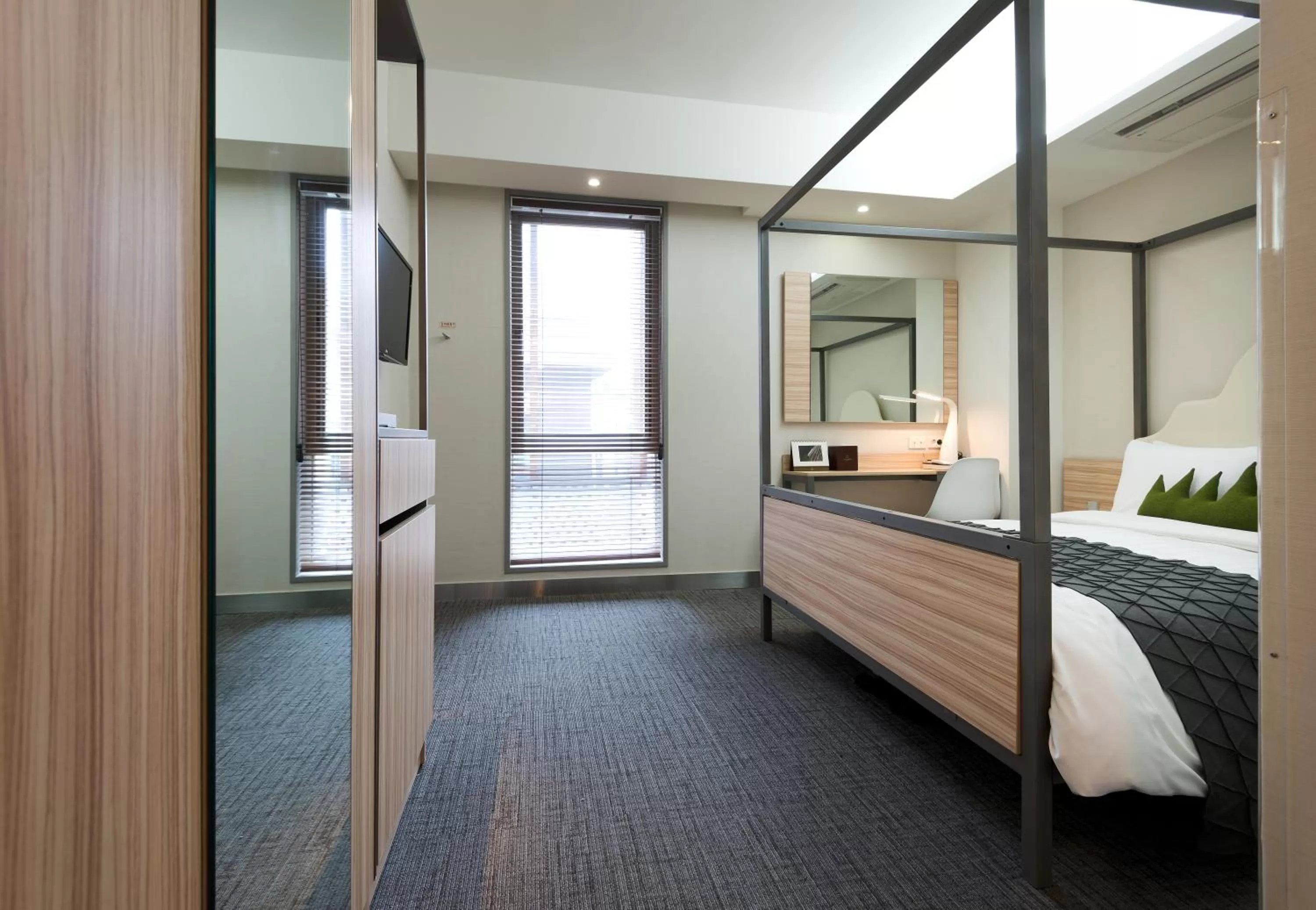 Deluxe Queen Room  - Non-Smoking in Metro Hotel Myeongdong