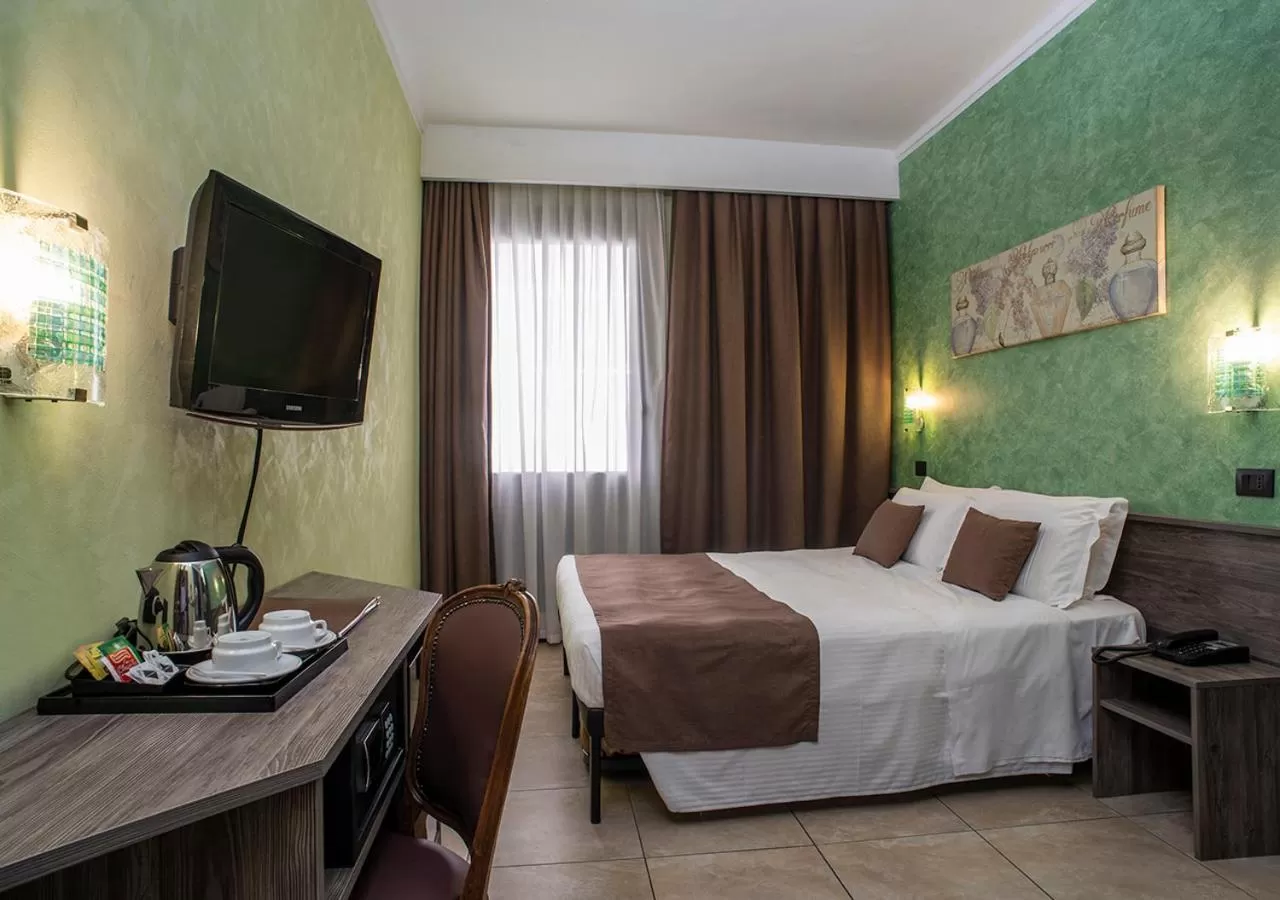 Superior Double or Twin Room in Hotel Plaza