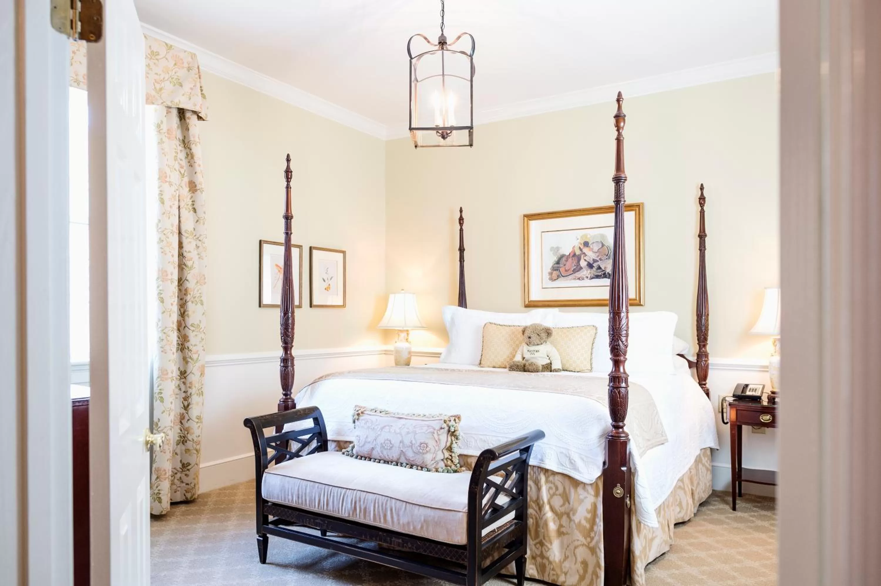 Governor's Suite in Planters Inn - Charleston