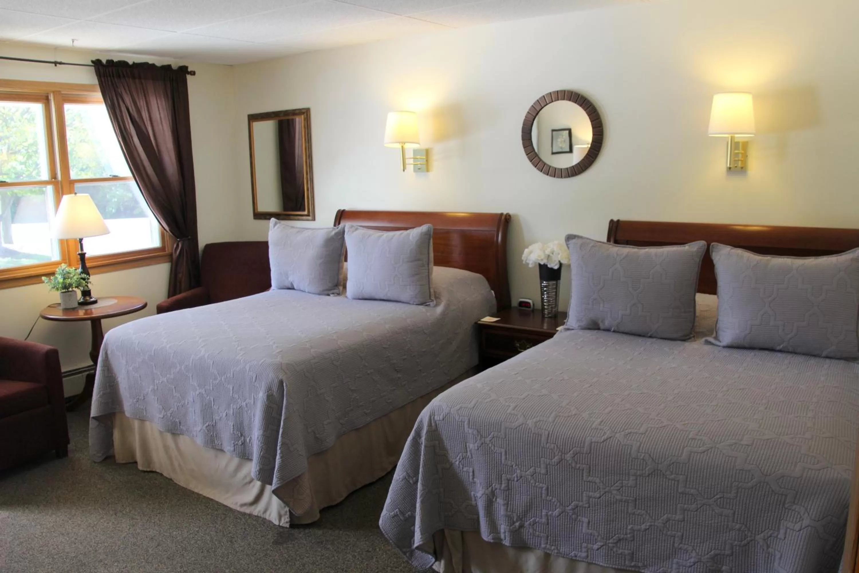 Double Room in All Seasons Inn