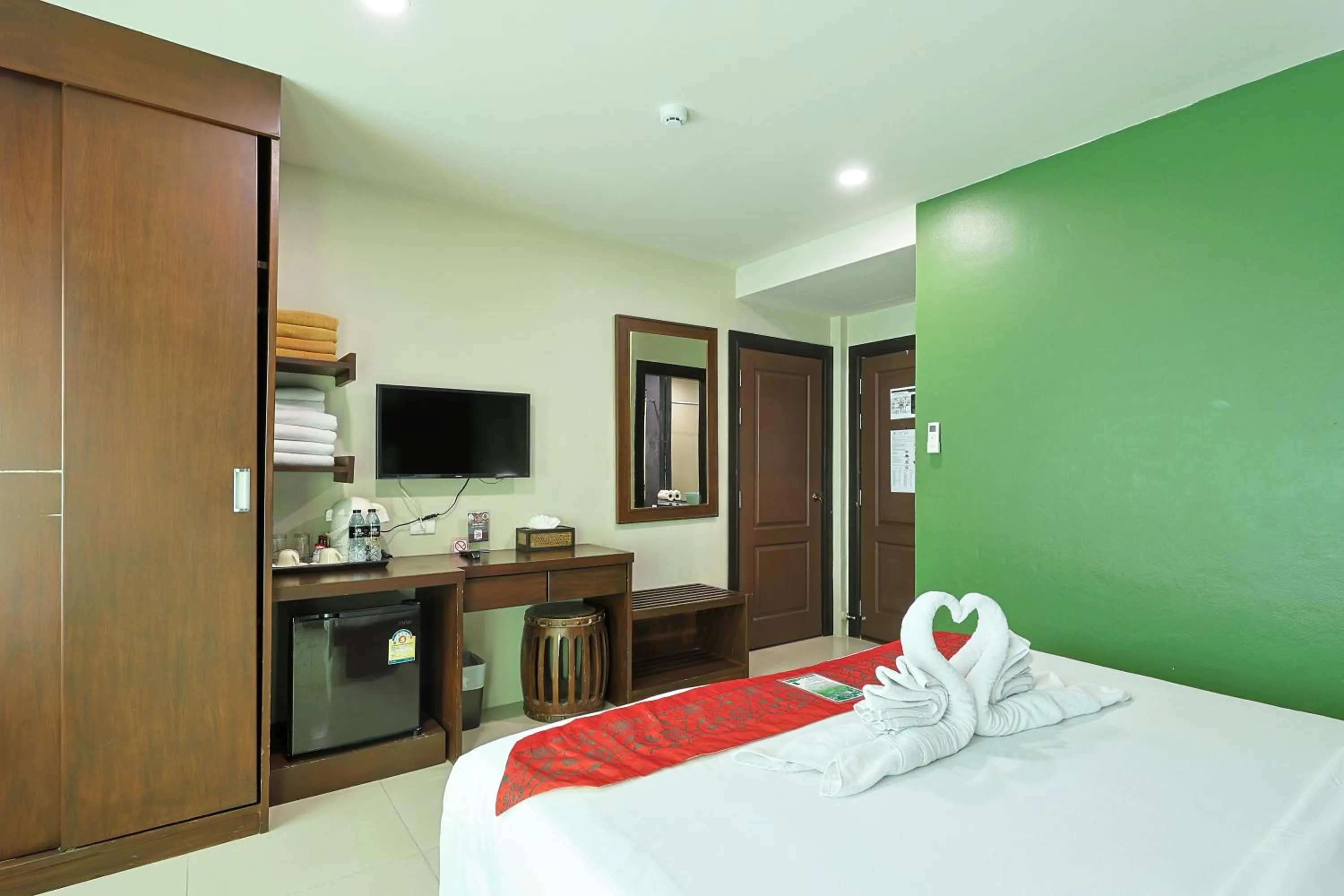 Superior Double Room in Gu Hotel Patong