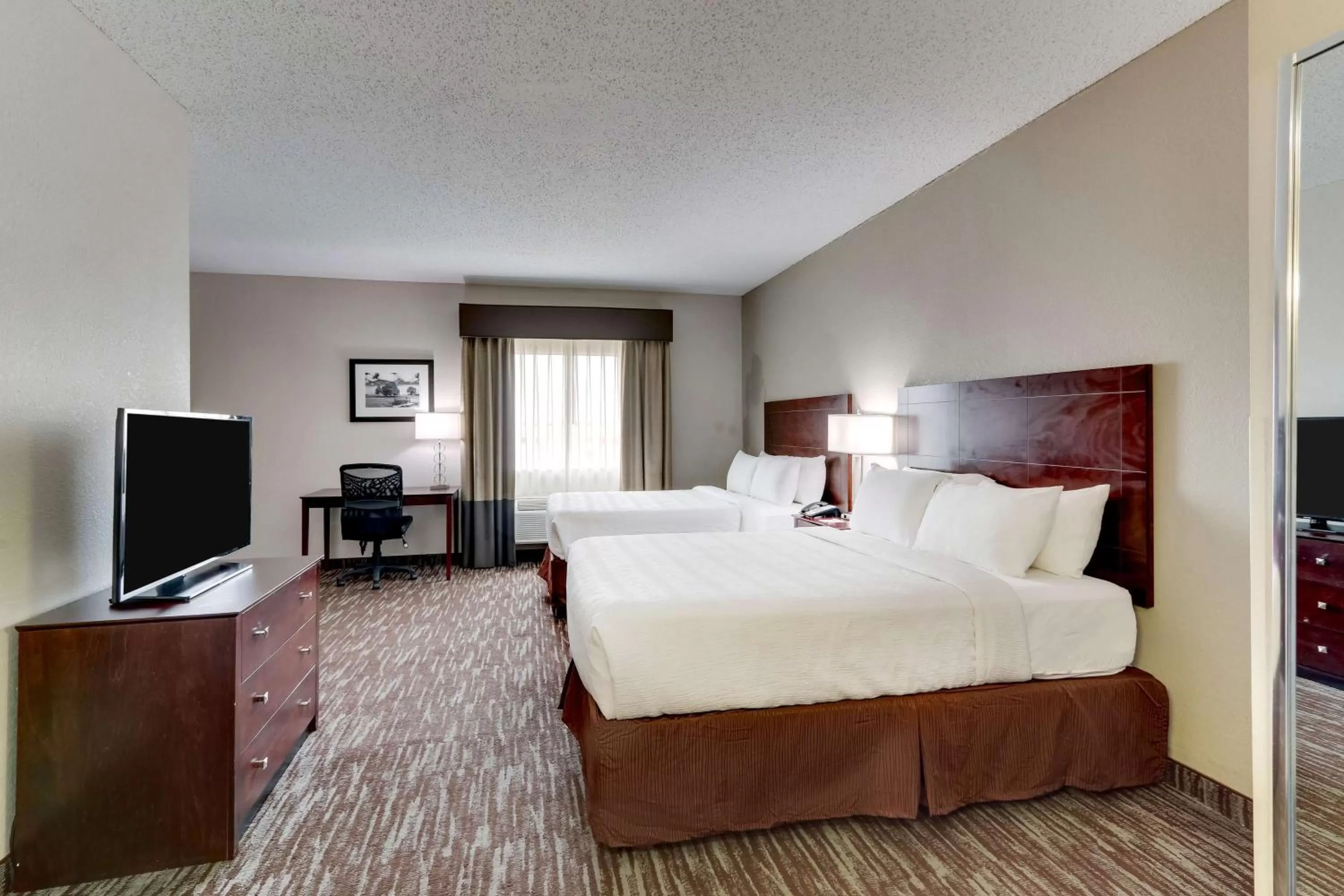 Queen Suite with Two Queen Beds and Sofa Bed - Non-Smoking in Best Western Plus University Inn & Suites