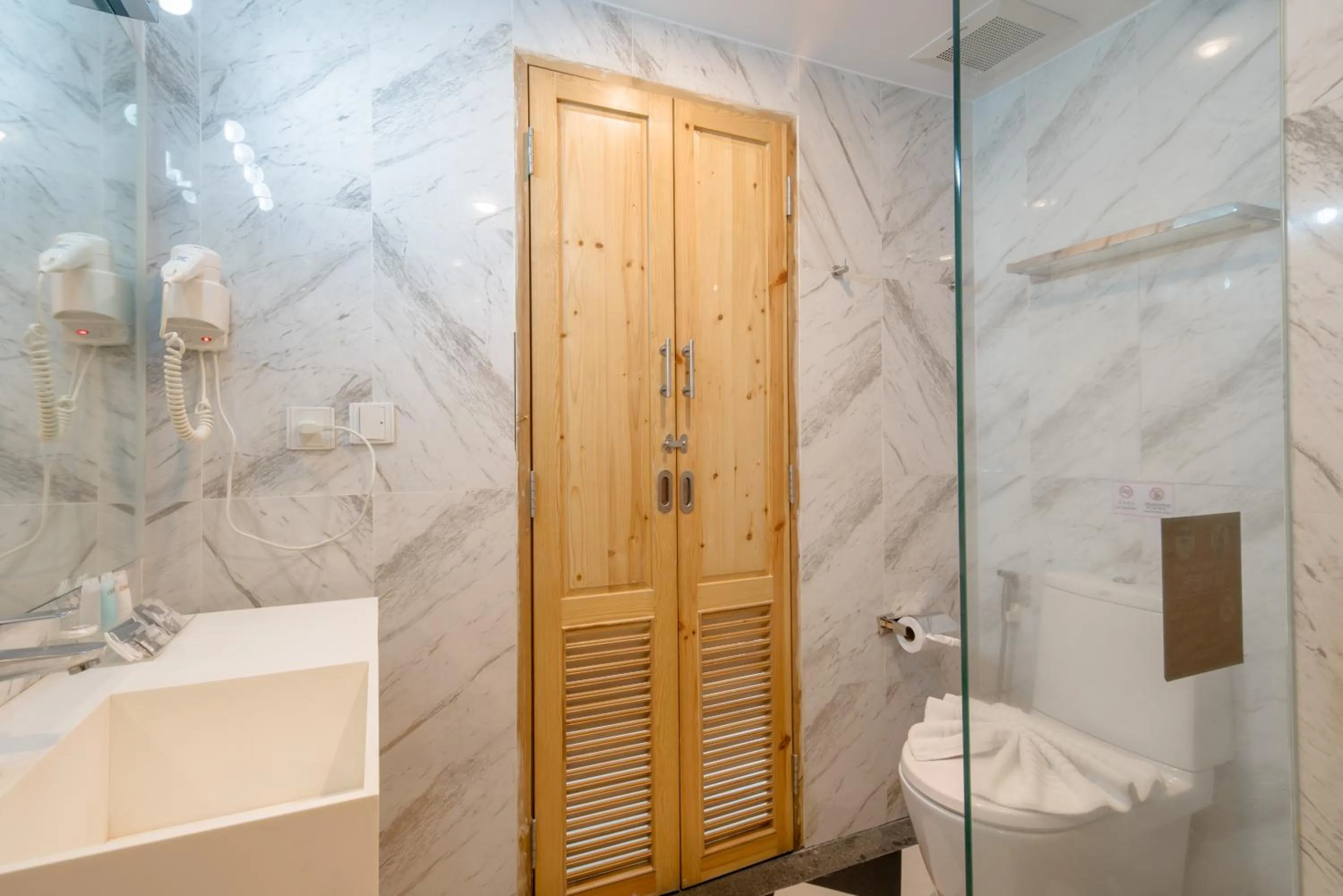 Deluxe Room 2 Queen Beds in DARA Hotel - SHA Plus