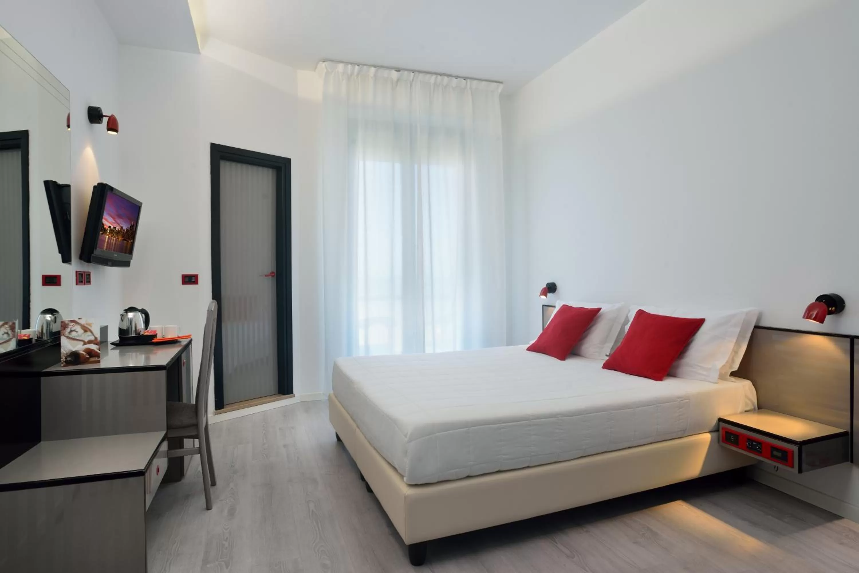 Economy Double or Twin Room in Hotel Boemia