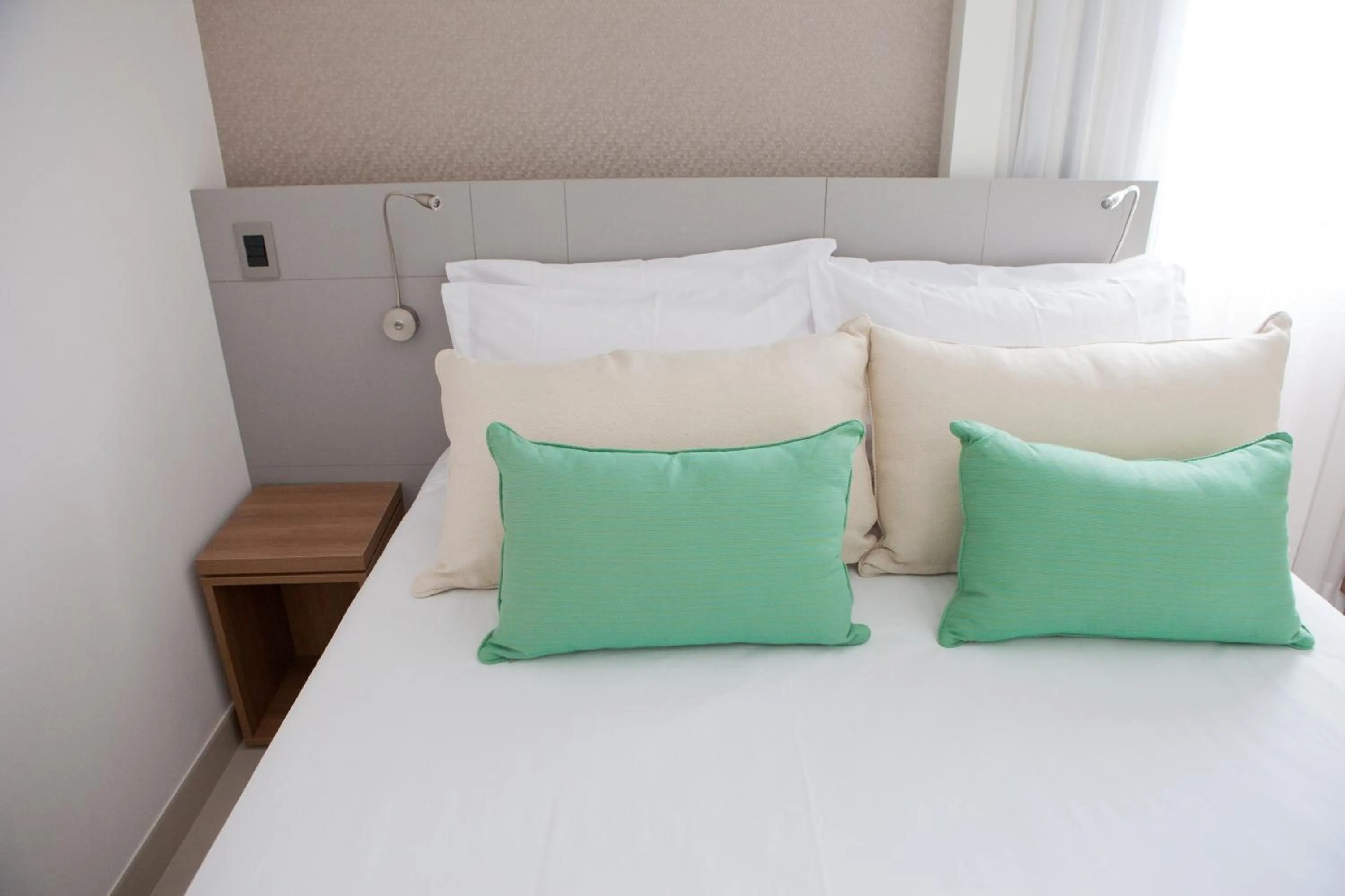 Premium Casal - single occupancy - 1 Cama Queen in Intercity Brasilia Led Aguas Claras