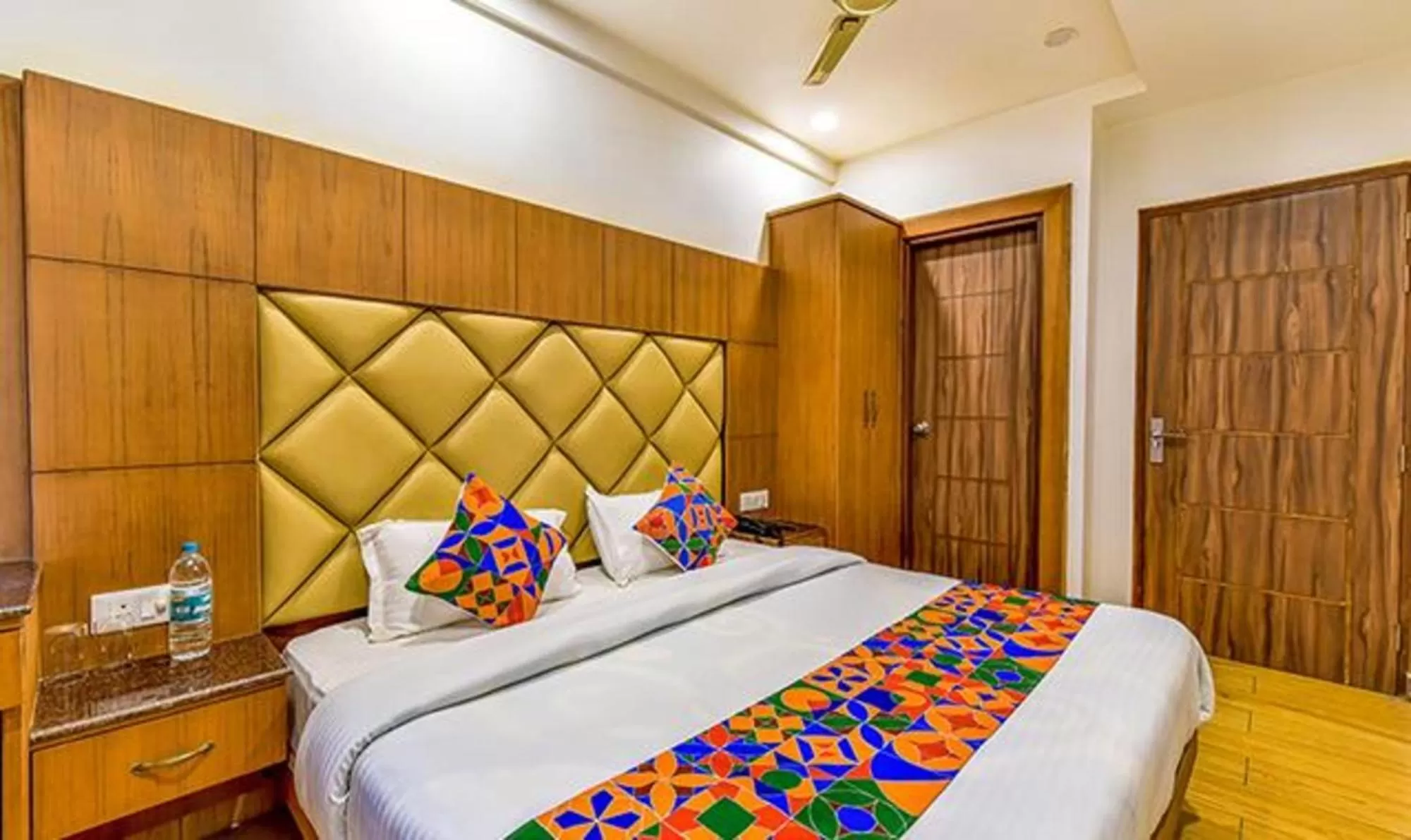 Deluxe Room - single occupancy in FabExpress Clock View 500M From The Mall Road