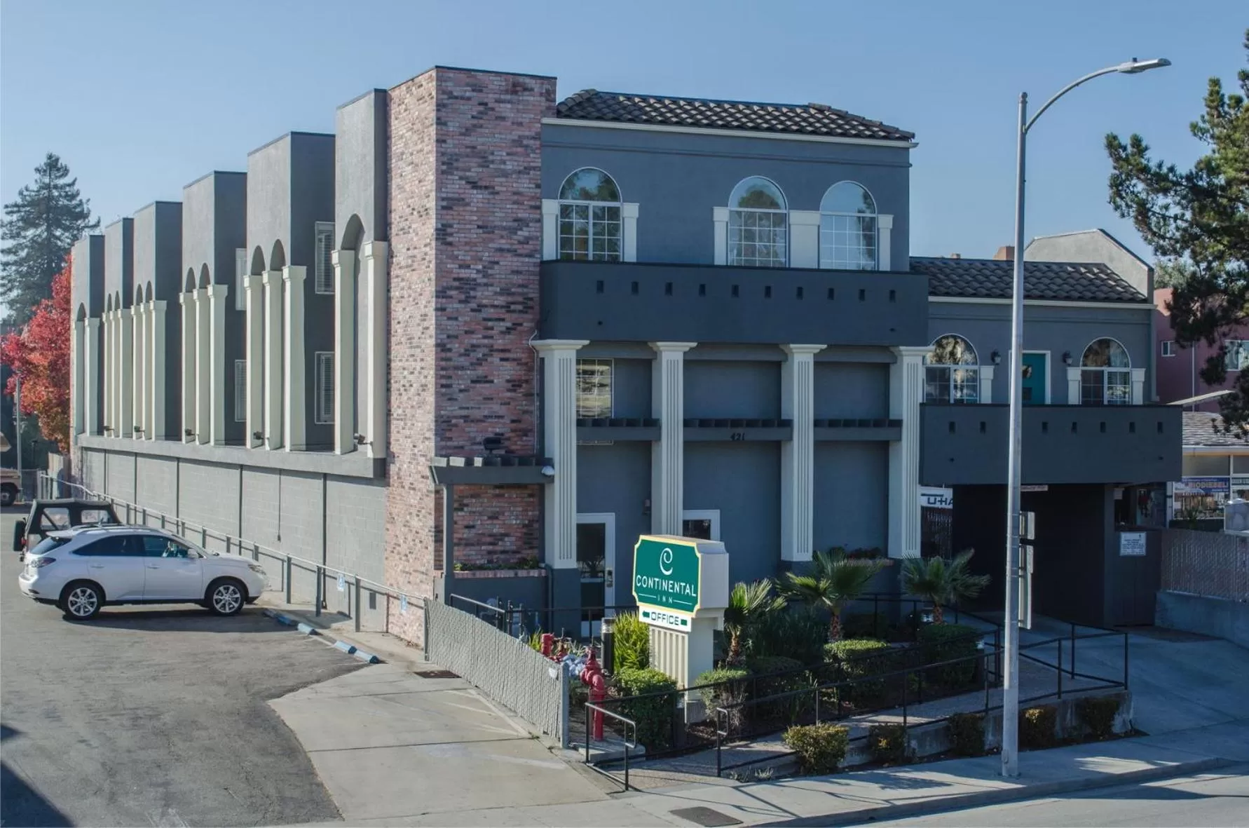 King Room - Disability Access in Continental Inn