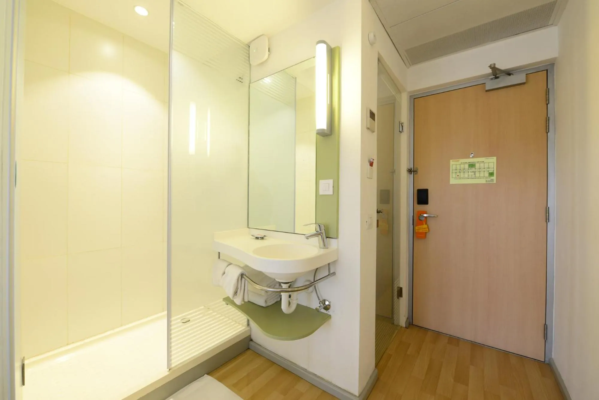 Superior Twin Room - single occupancy in Ginger Lucknow