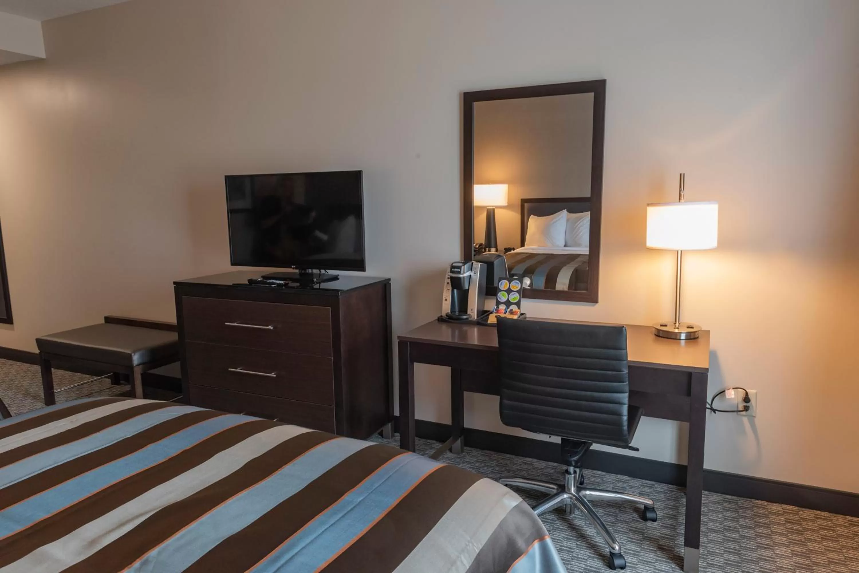 Queen Room with Two Queen Beds - Mobility Access/Non-Smoking in Wingate by Wyndham Angola