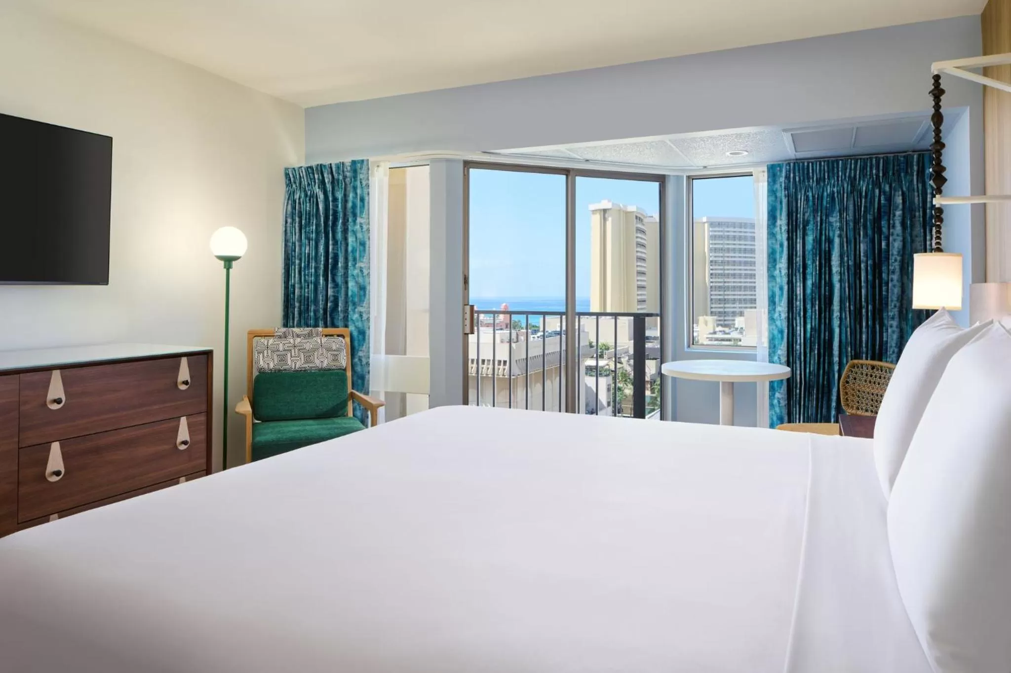 Ocean View King in Waikiki Malia