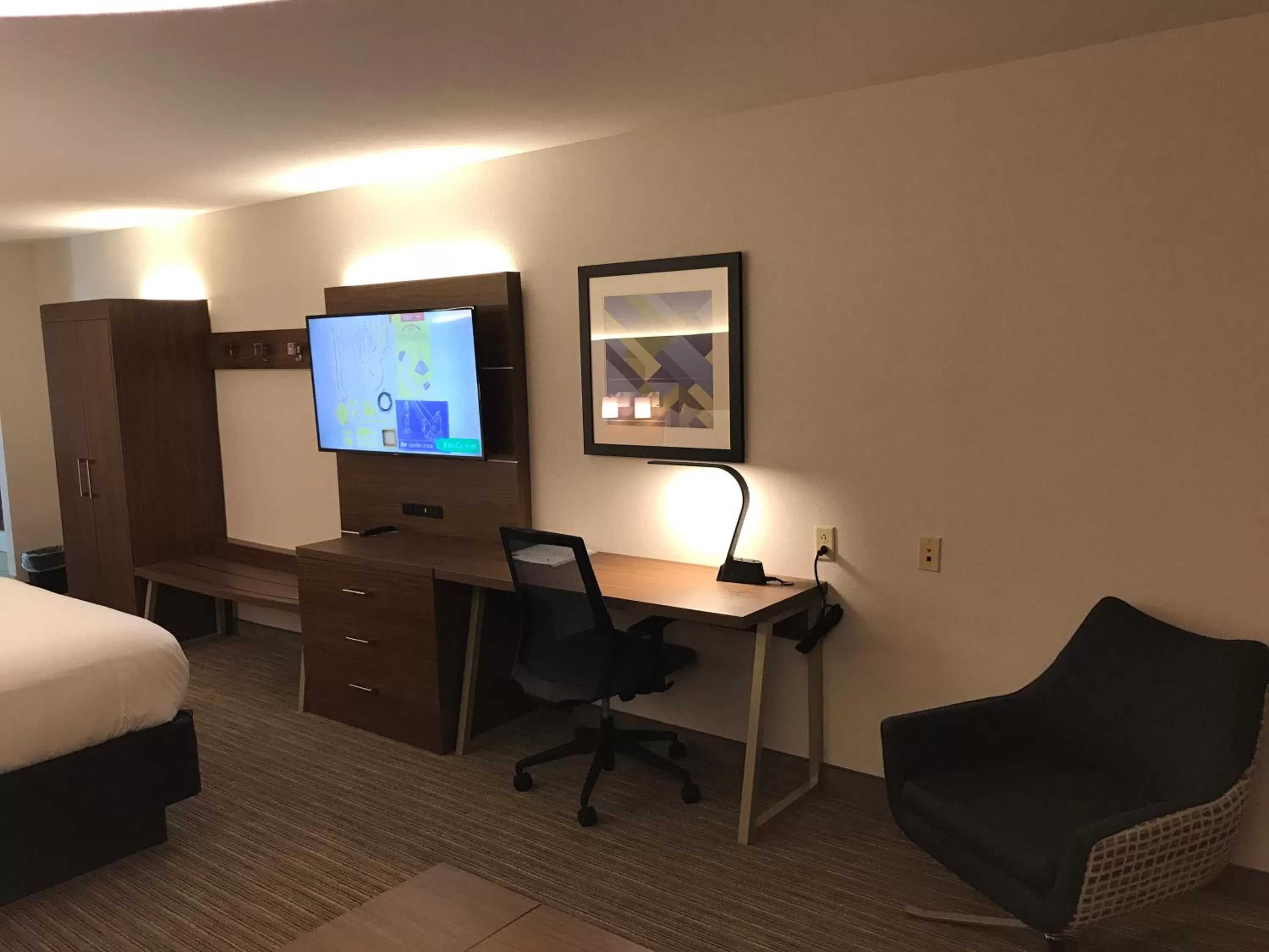 King Room - Disability Access in Holiday Inn Express & Suites. by IHG