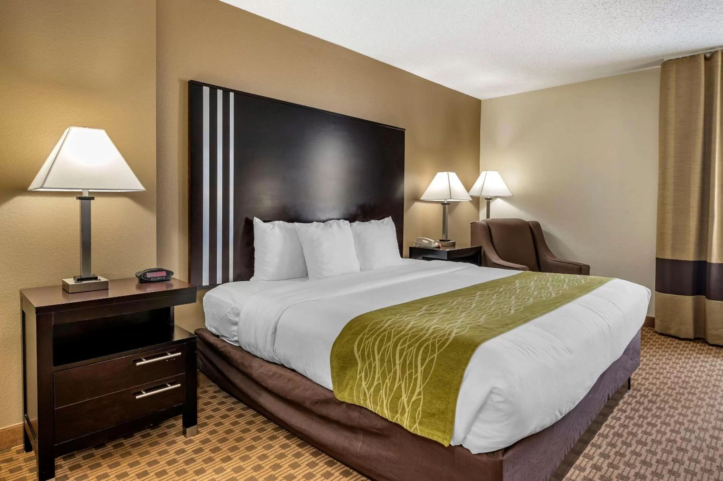 King Room - Accessible/Non-Smoking in Comfort Inn Indianapolis East