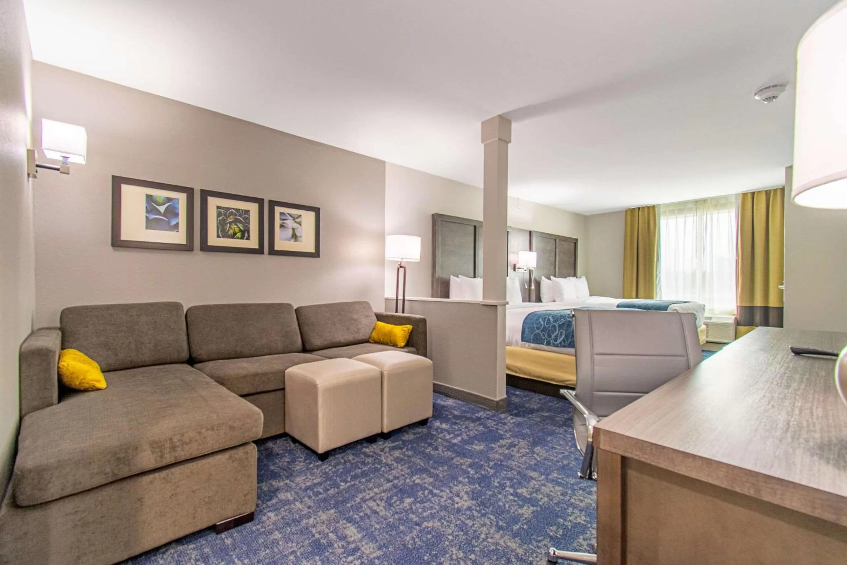 Suite with Two Queen Beds - Accessible/Non-Smoking in Comfort Suites Humble Houston IAH