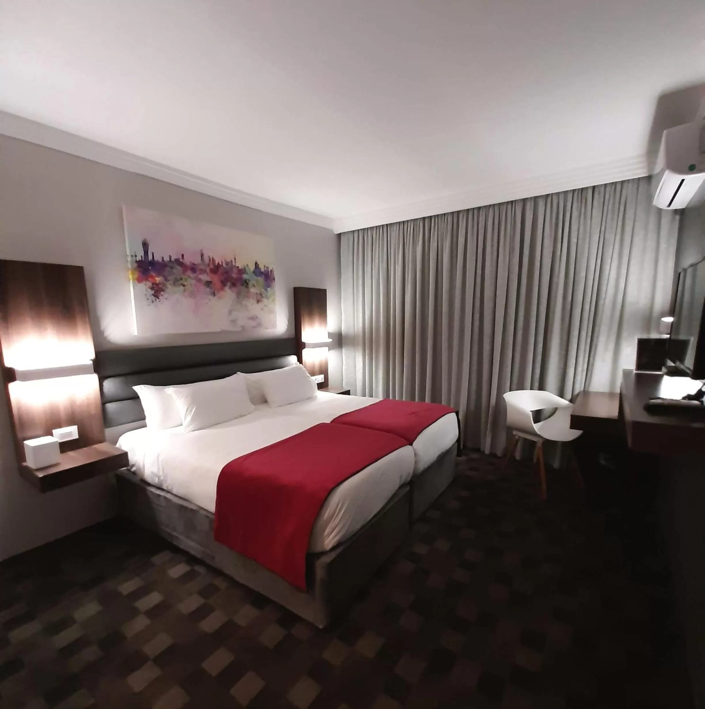 Standard Twin Room - single occupancy in Palm Swift Luxury Accommodation